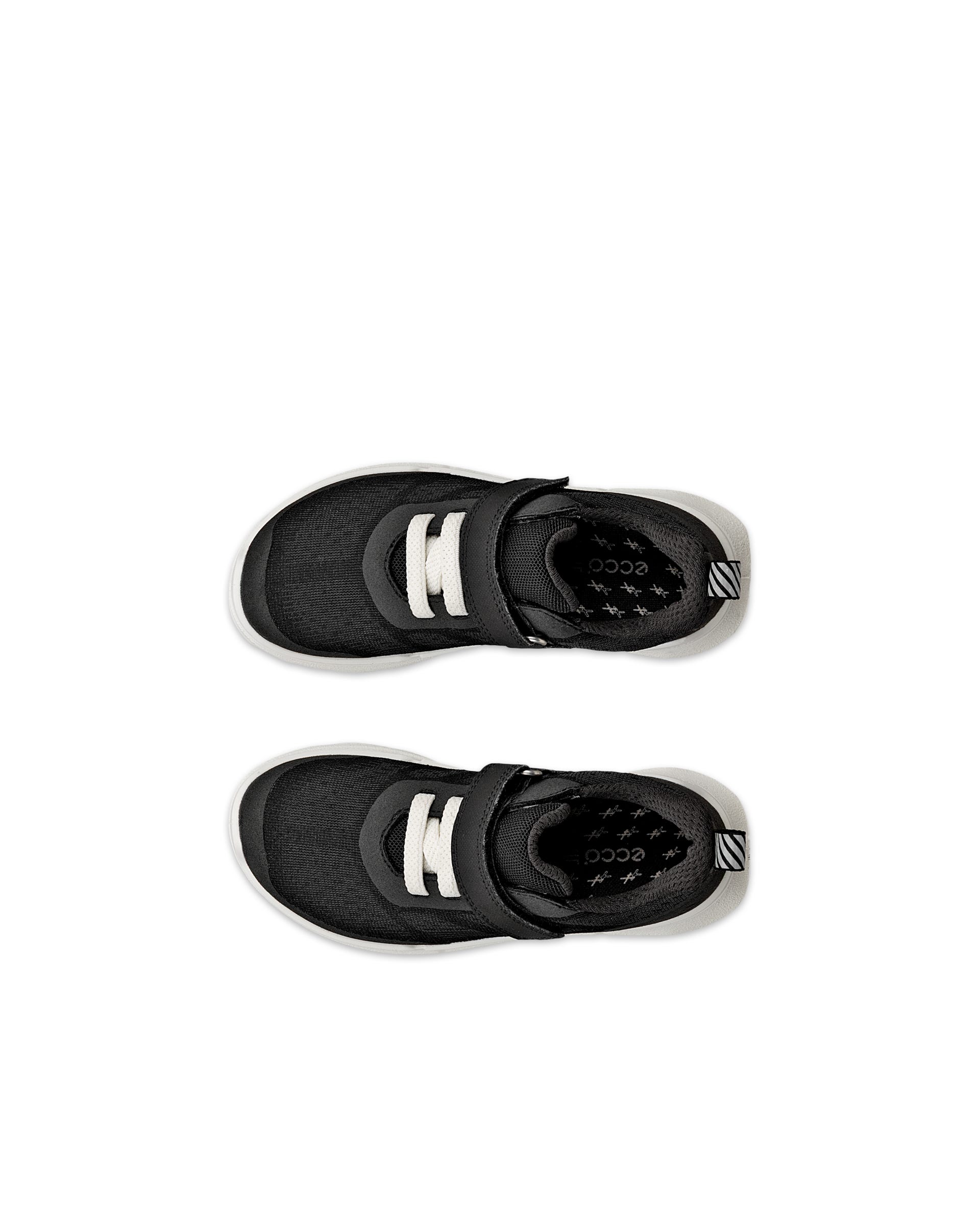 Detské textilné outdoorové tenisky ECCO® BIOM 2.2 - Čierna - Top left pair