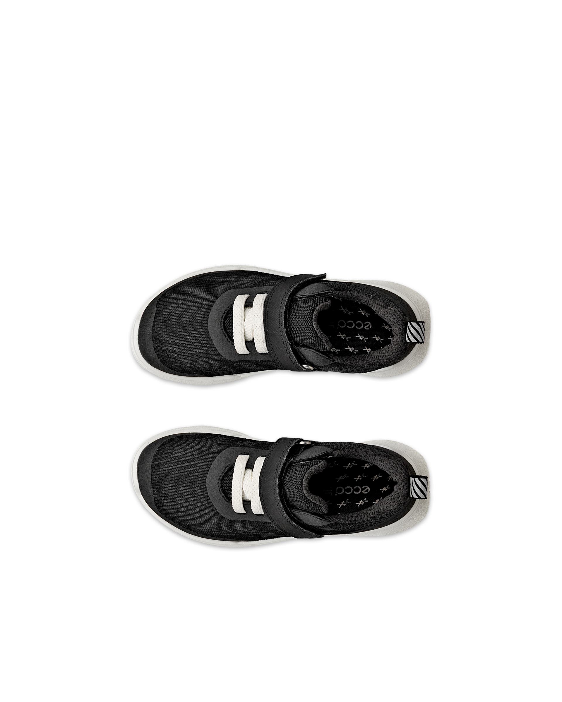 Detské textilné outdoorové tenisky ECCO® BIOM 2.2 - Čierna - Top left pair