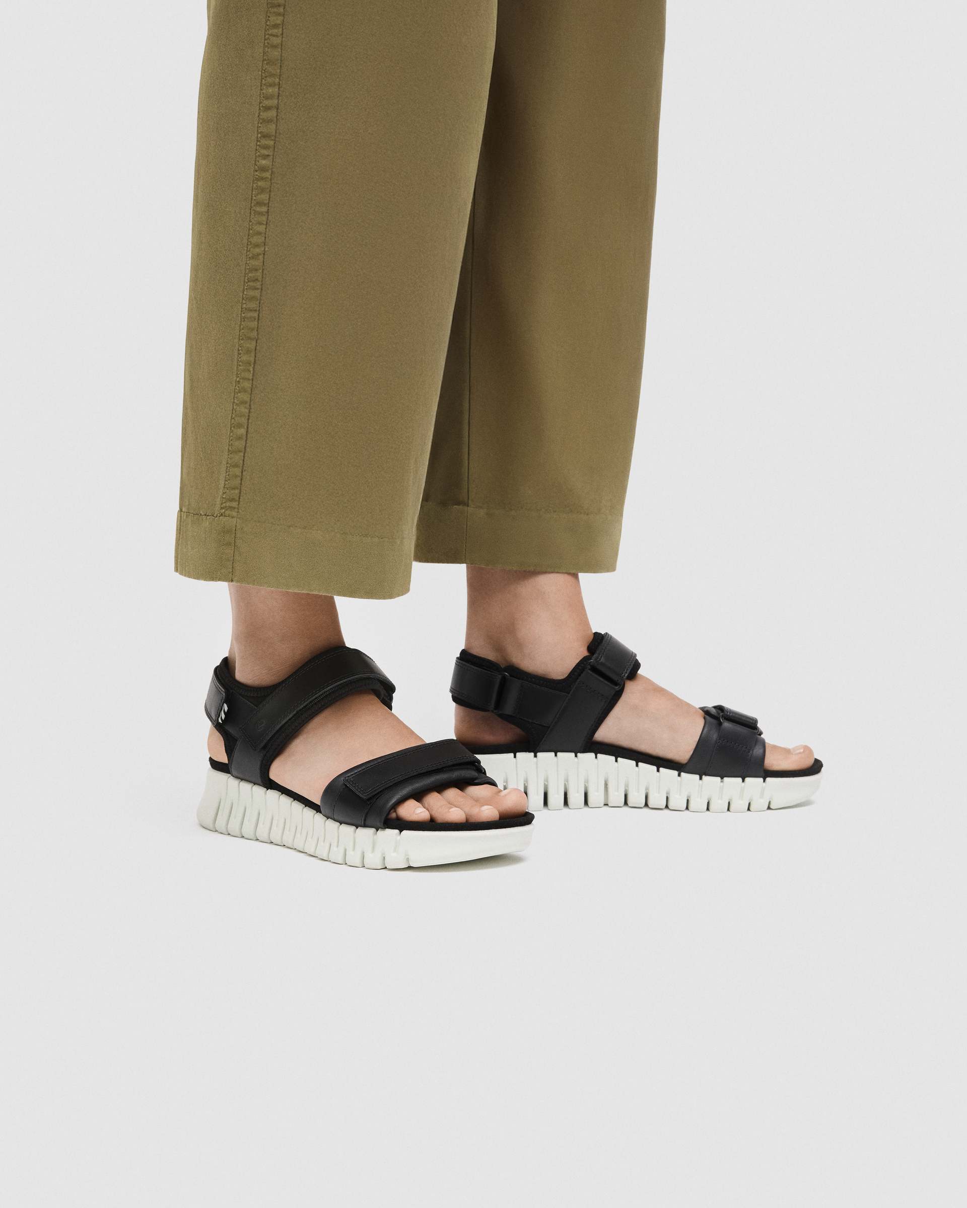 ECCO Gruuv — Black (alternate view)