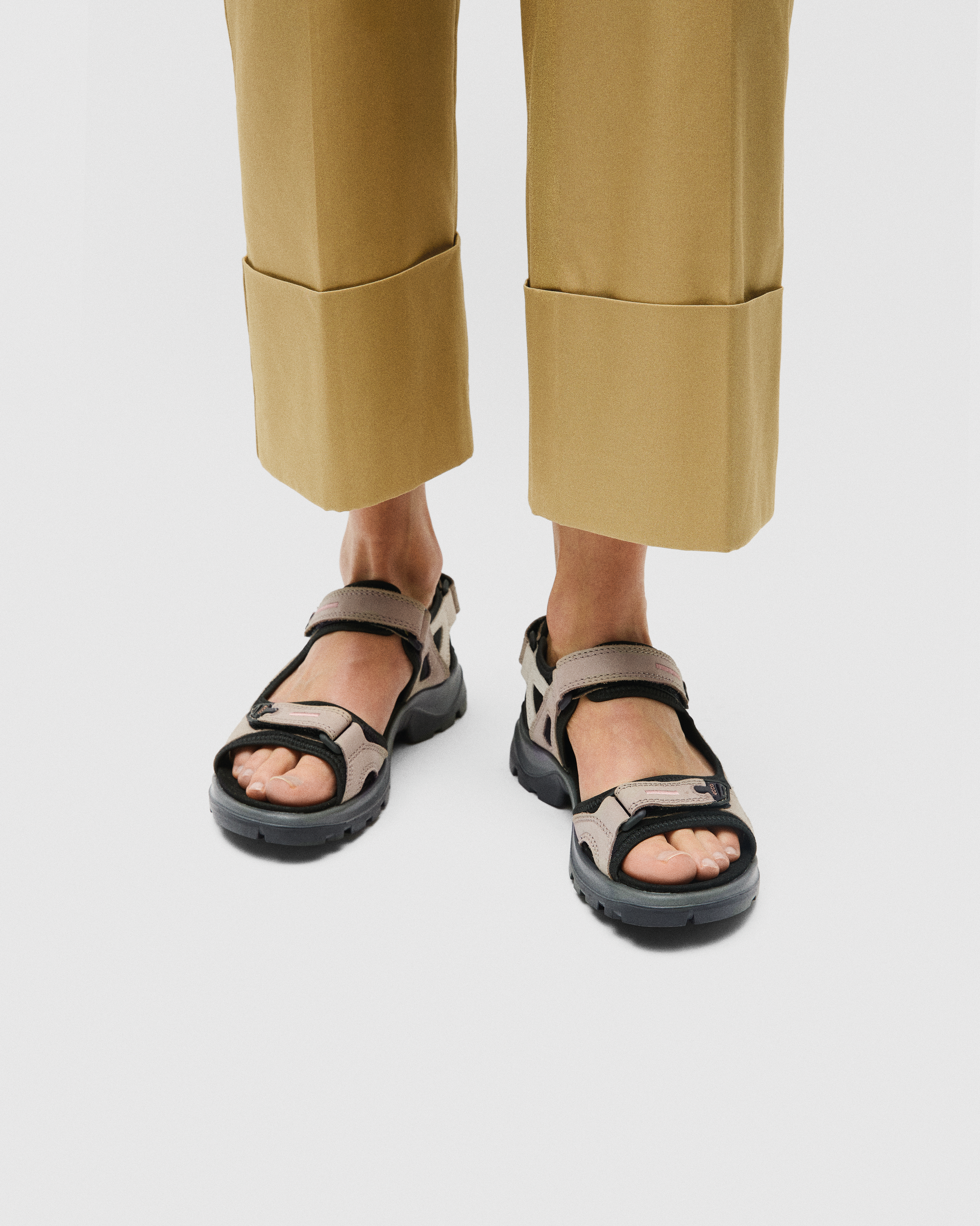 ECCO® Offroad Dames nubuck wandelsandaal - Beige - Lifestyle image-1