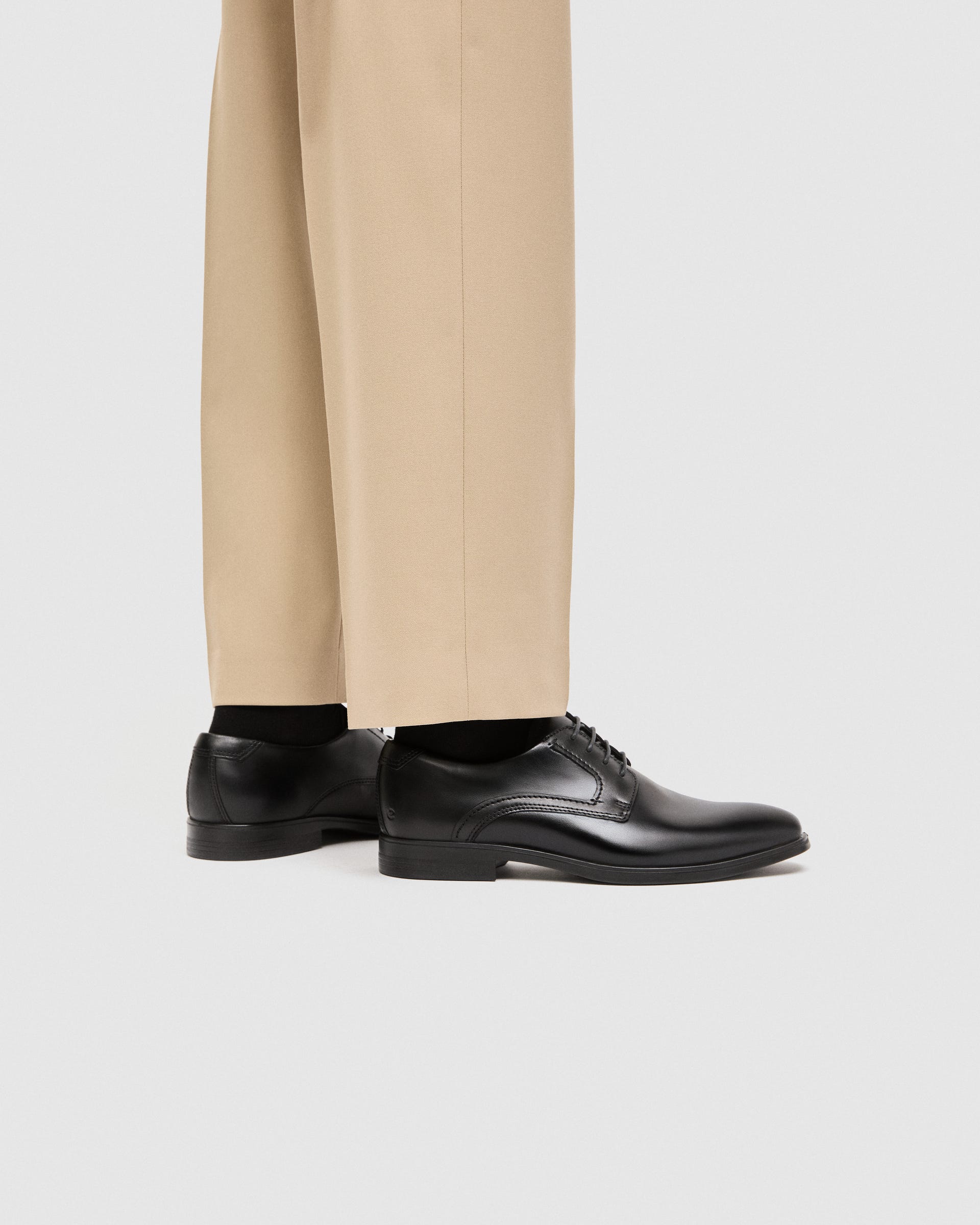 Men's ECCO® Melbourne Leather Derby Shoe - Black - Lifestyle image-1