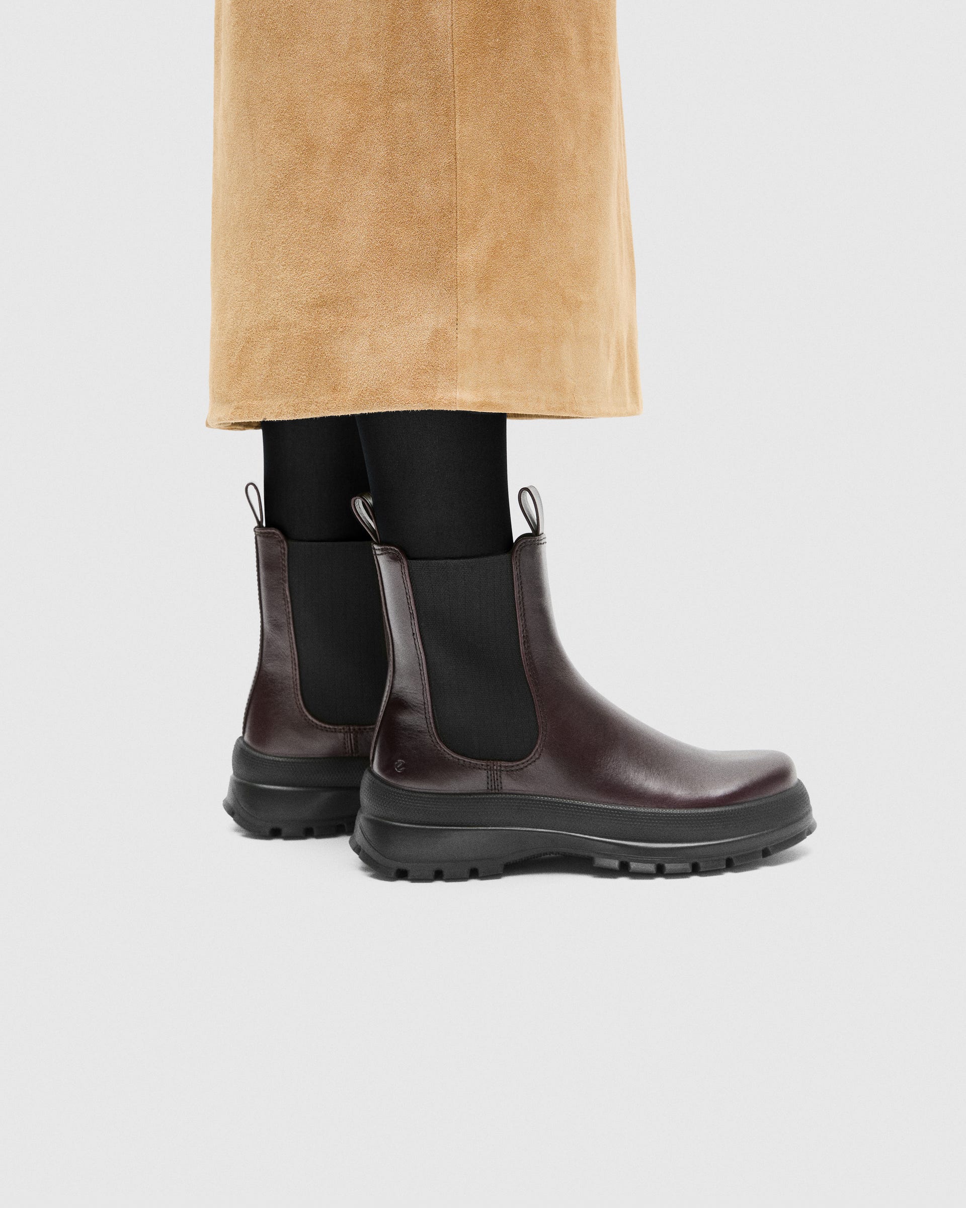 Women's ECCO® TRACK 30 Leather Chelsea Boot Brown