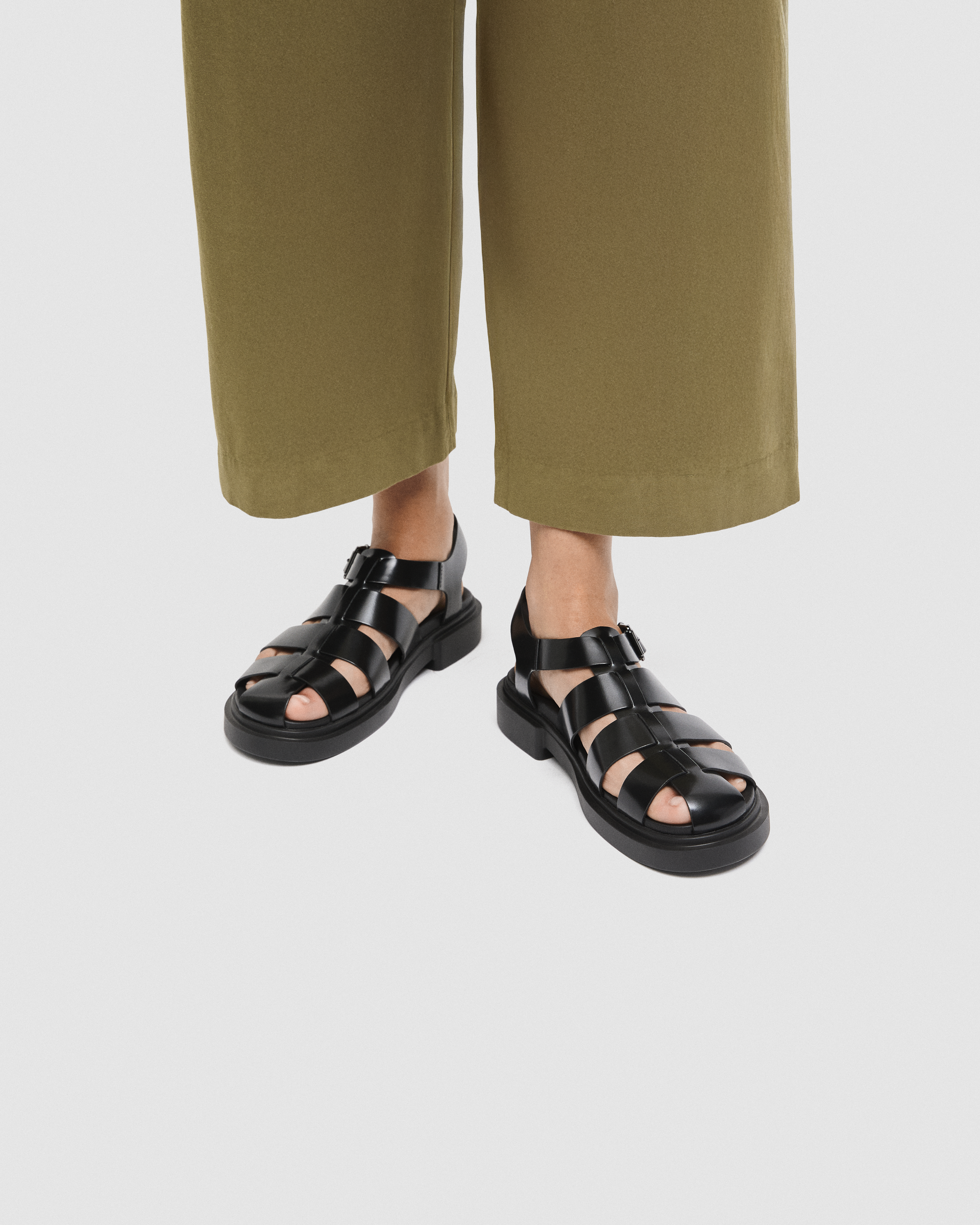 ECCO METROPOLE SEOUL — Black