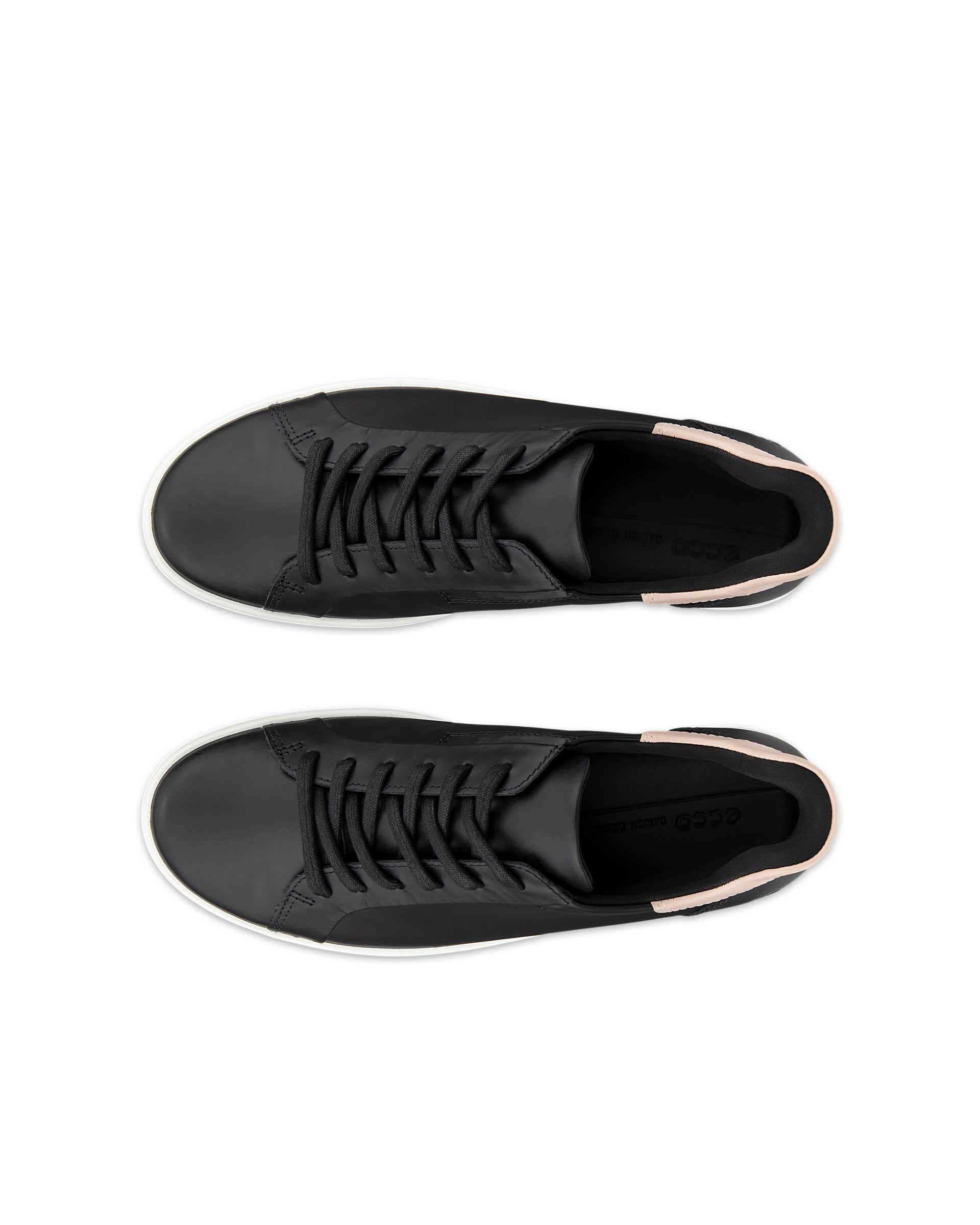 ECCO® Soft 7 női bőr sneaker - Fekete - Top left pair