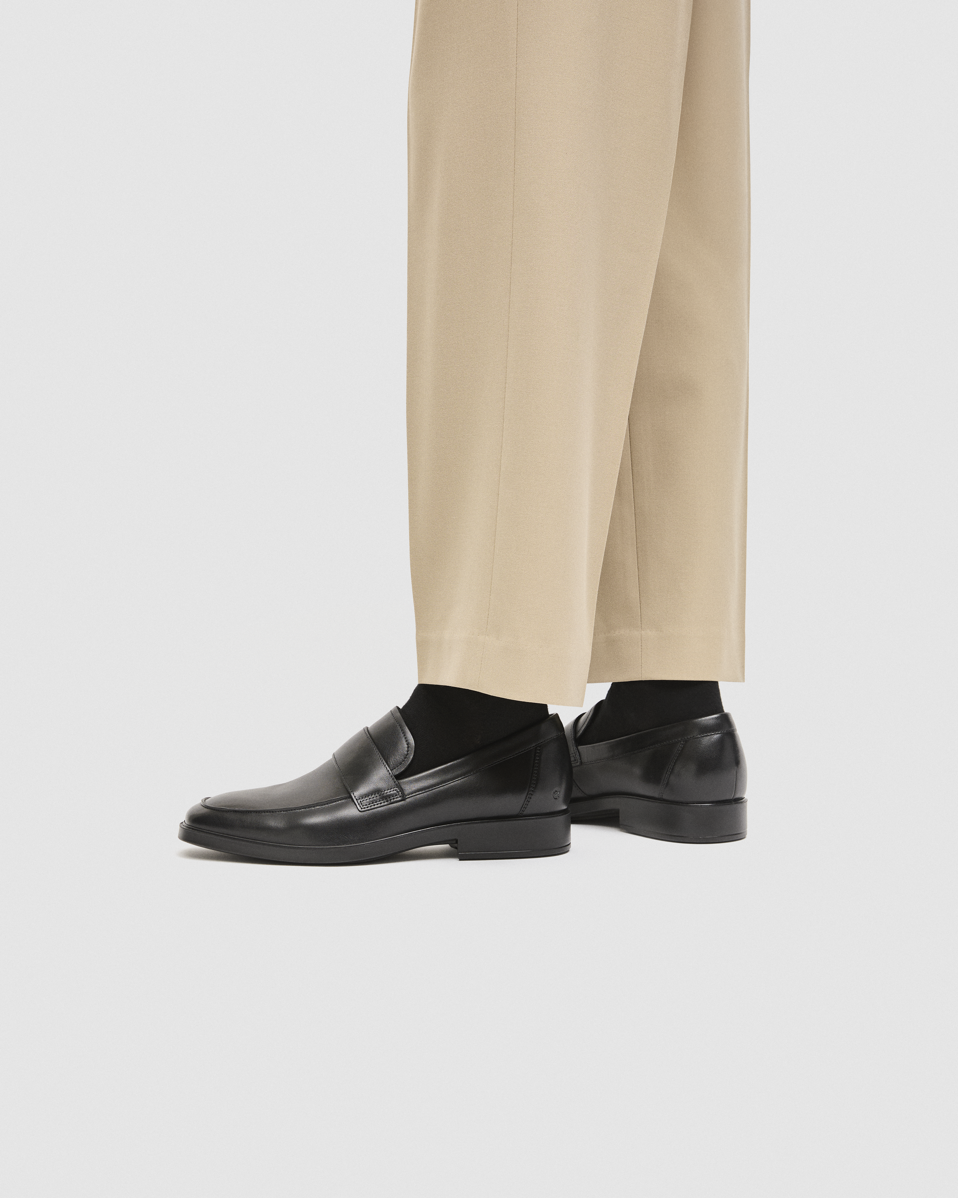 ECCO Metropole Milan — Black