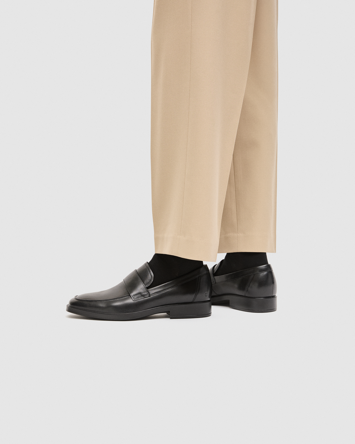 ECCO Metropole Milan — Black