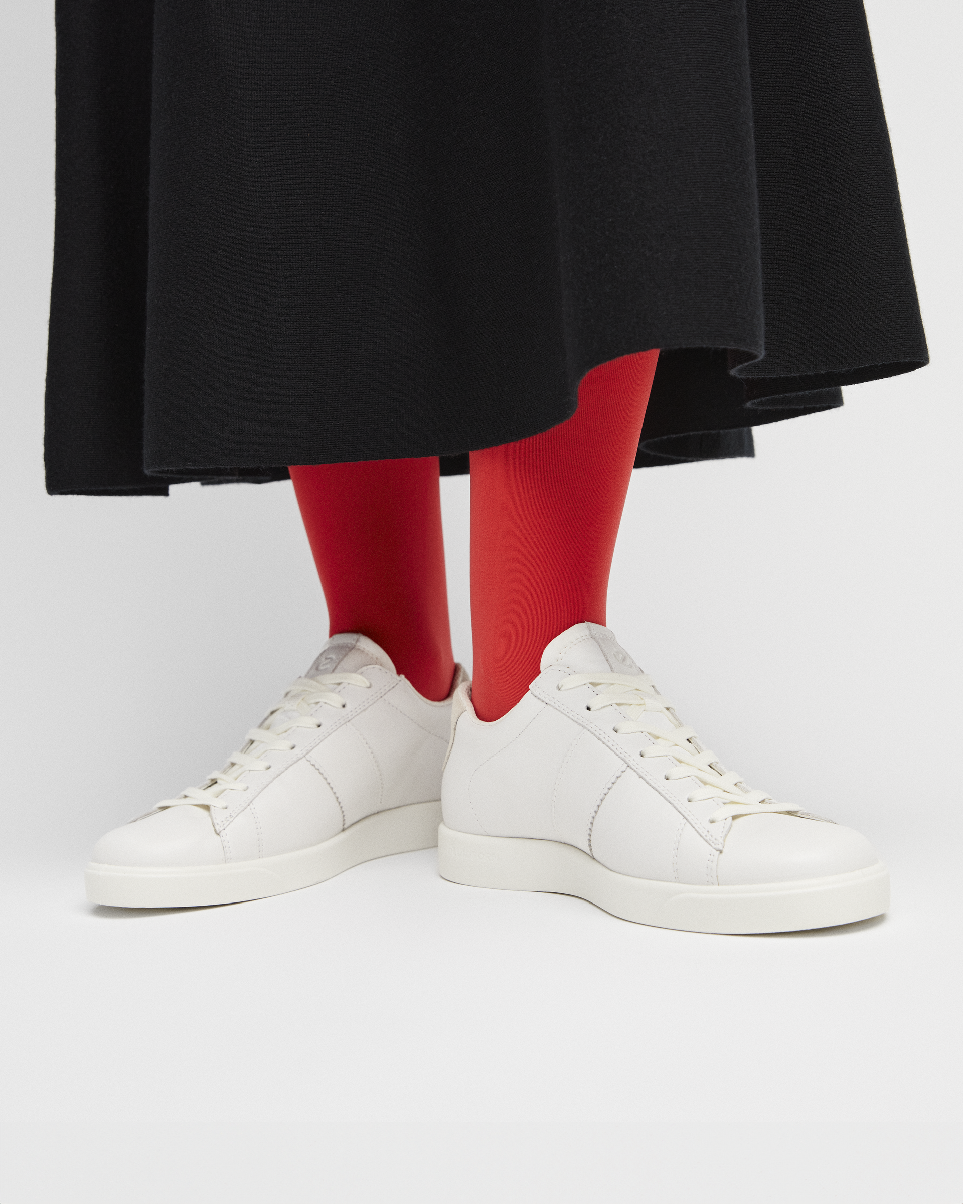 ECCO® Street Lite baskets en cuir pour femme - Blanc - Lifestyle image-1