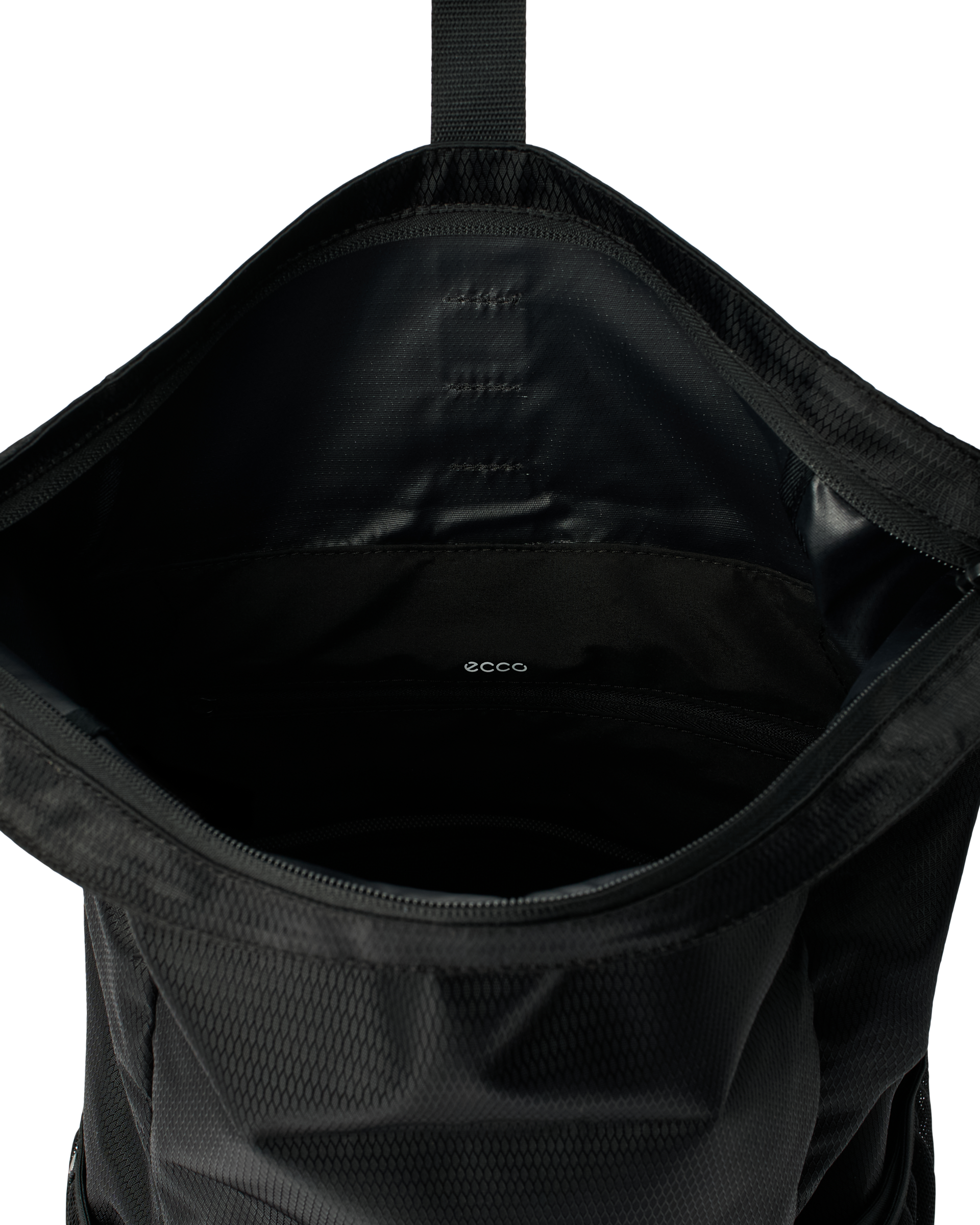 ECCO City Trek Backpack M — Black