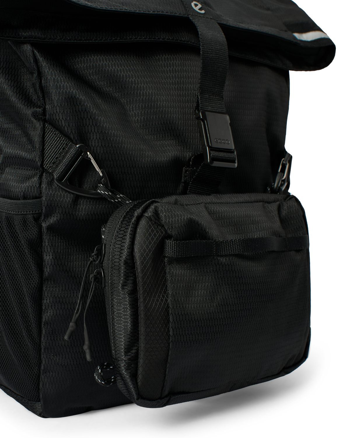 ECCO City Trek Backpack M — Black