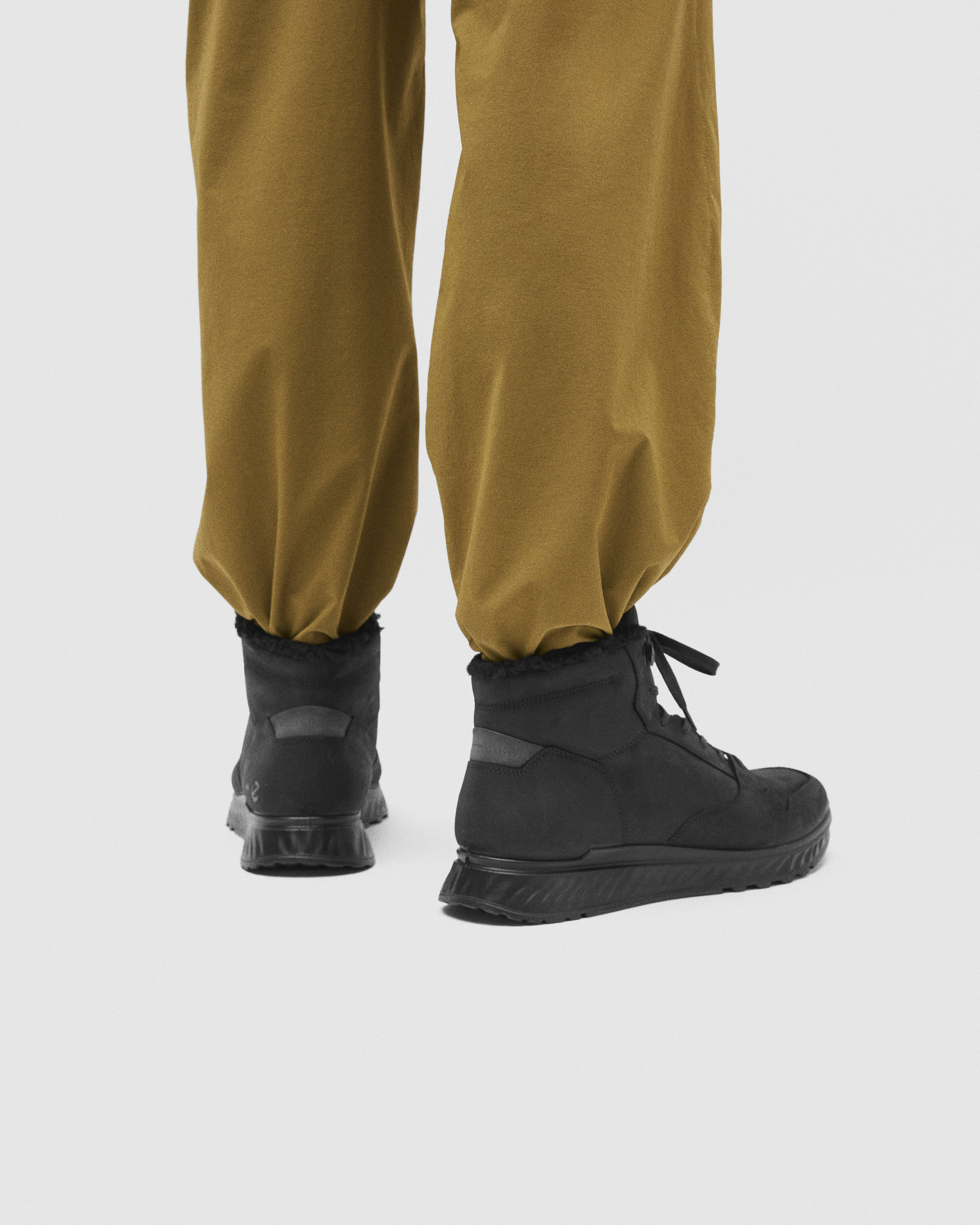 ECCO EXOSTRIDE — Black