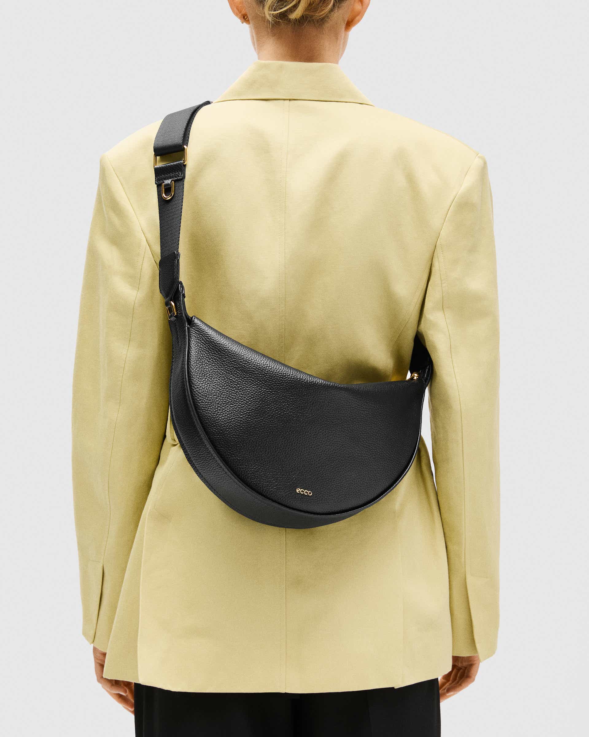 ECCO Fortune Bag M レザーショルダーバッグ | ブラック