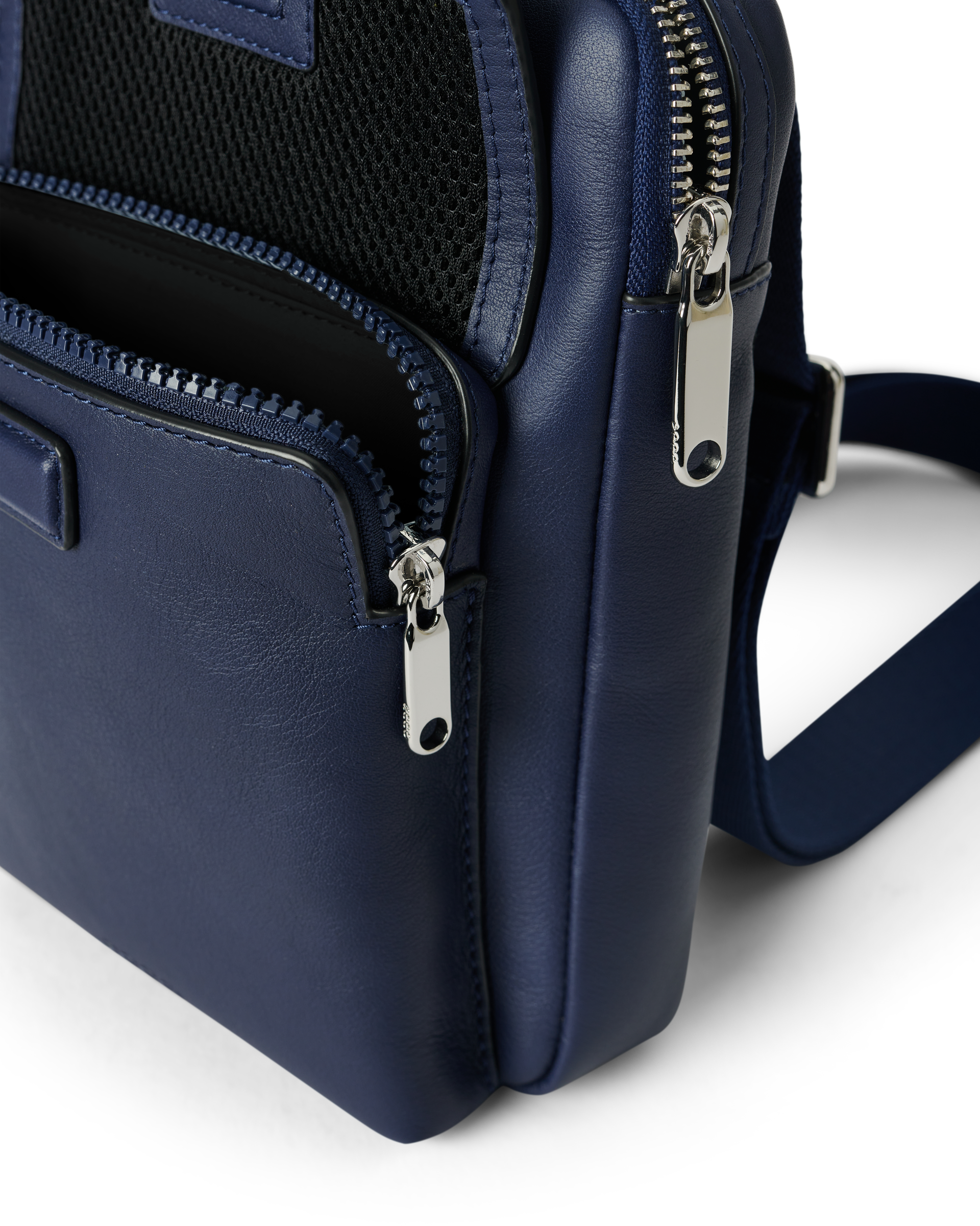 ECCO Flat Pouch City Crossbody レザーショルダーバッグ | ブルー