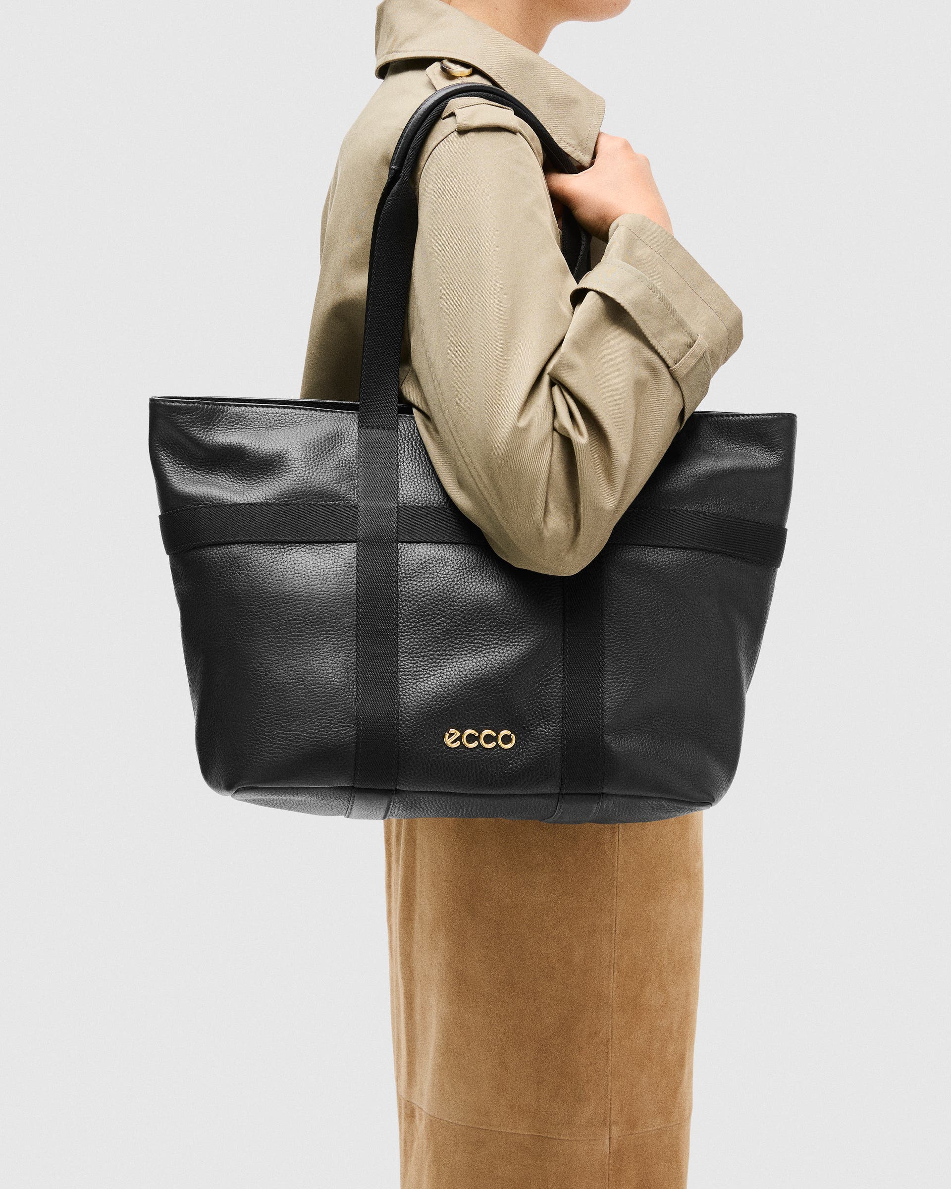 ECCO® Leather Tote Bag - Black - Lifestyle image-1