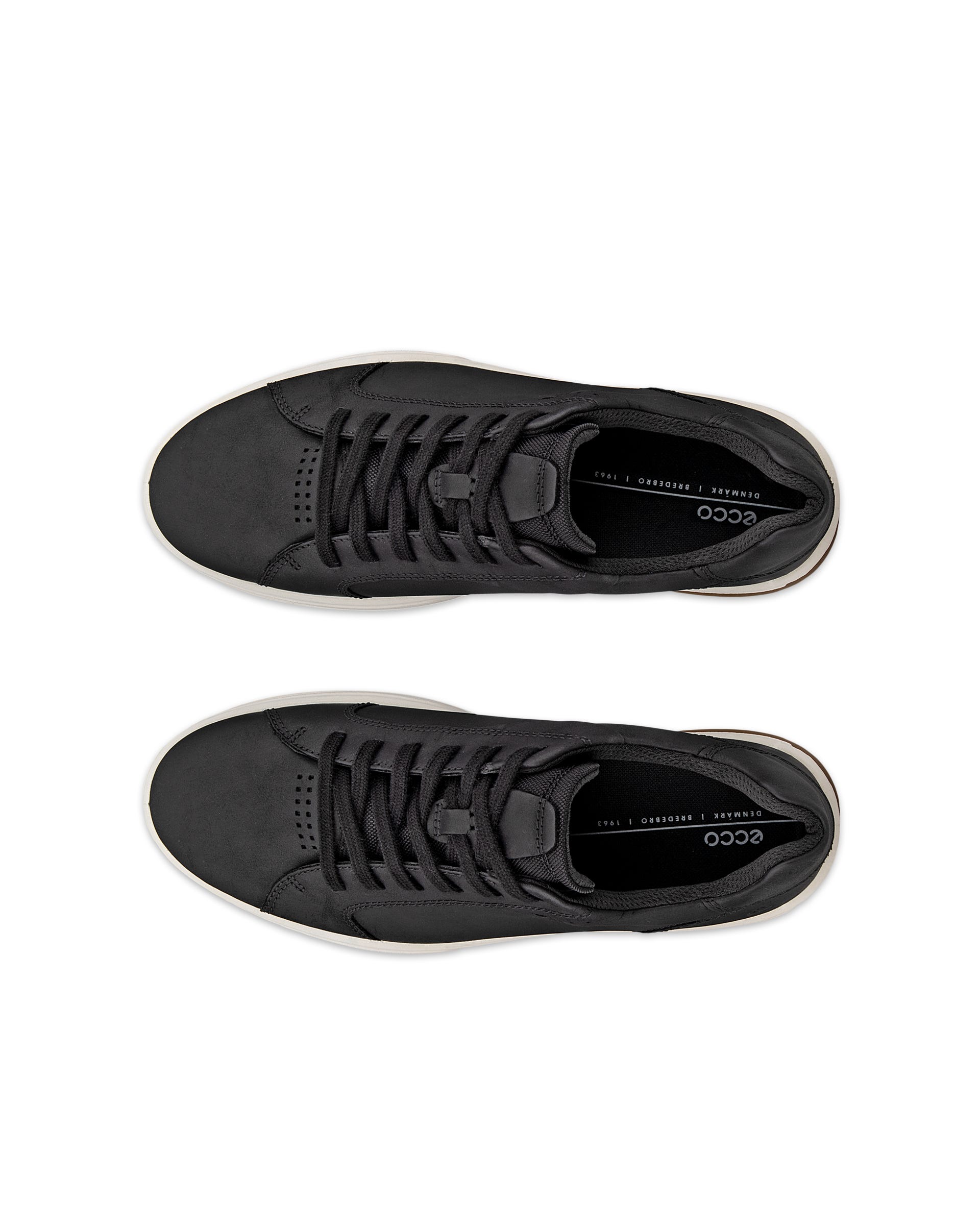Men's ECCO® Byway 2.0 Nubuck Trainer - Black - Top left pair