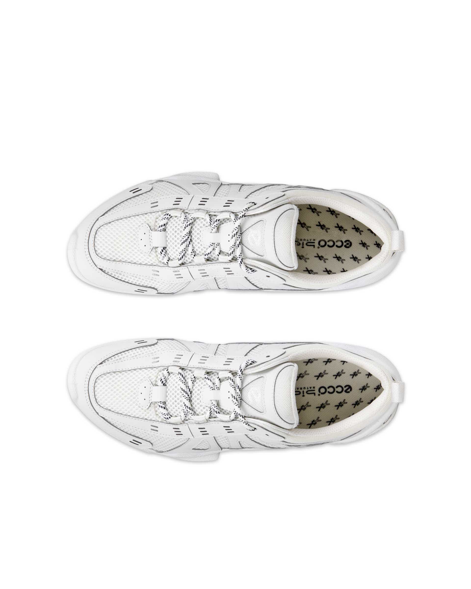 ECCO® Biom C-Trail baskets de plein air en toile pour homme - Blanc - Top left pair