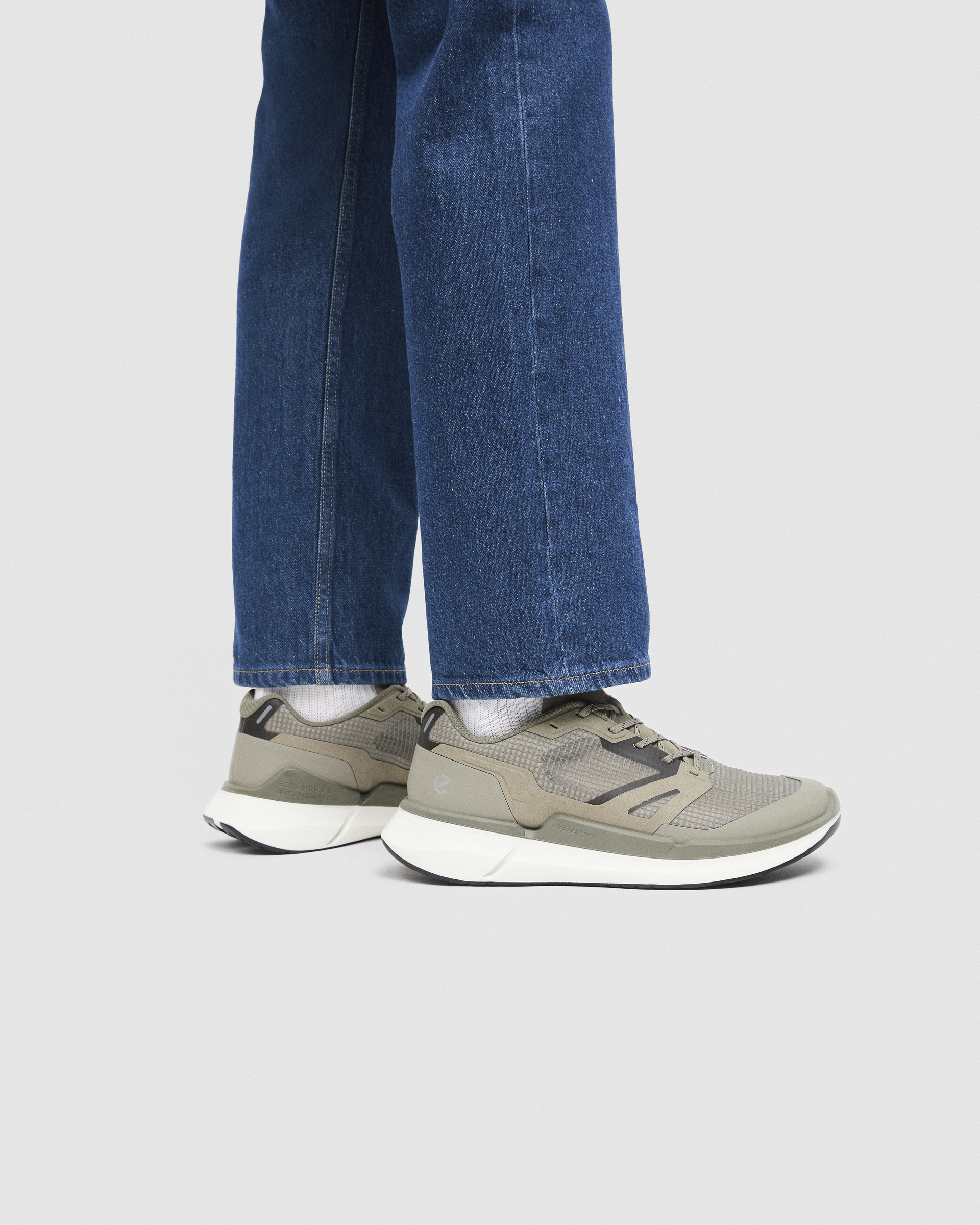 ECCO BIOM 2.2 — Green