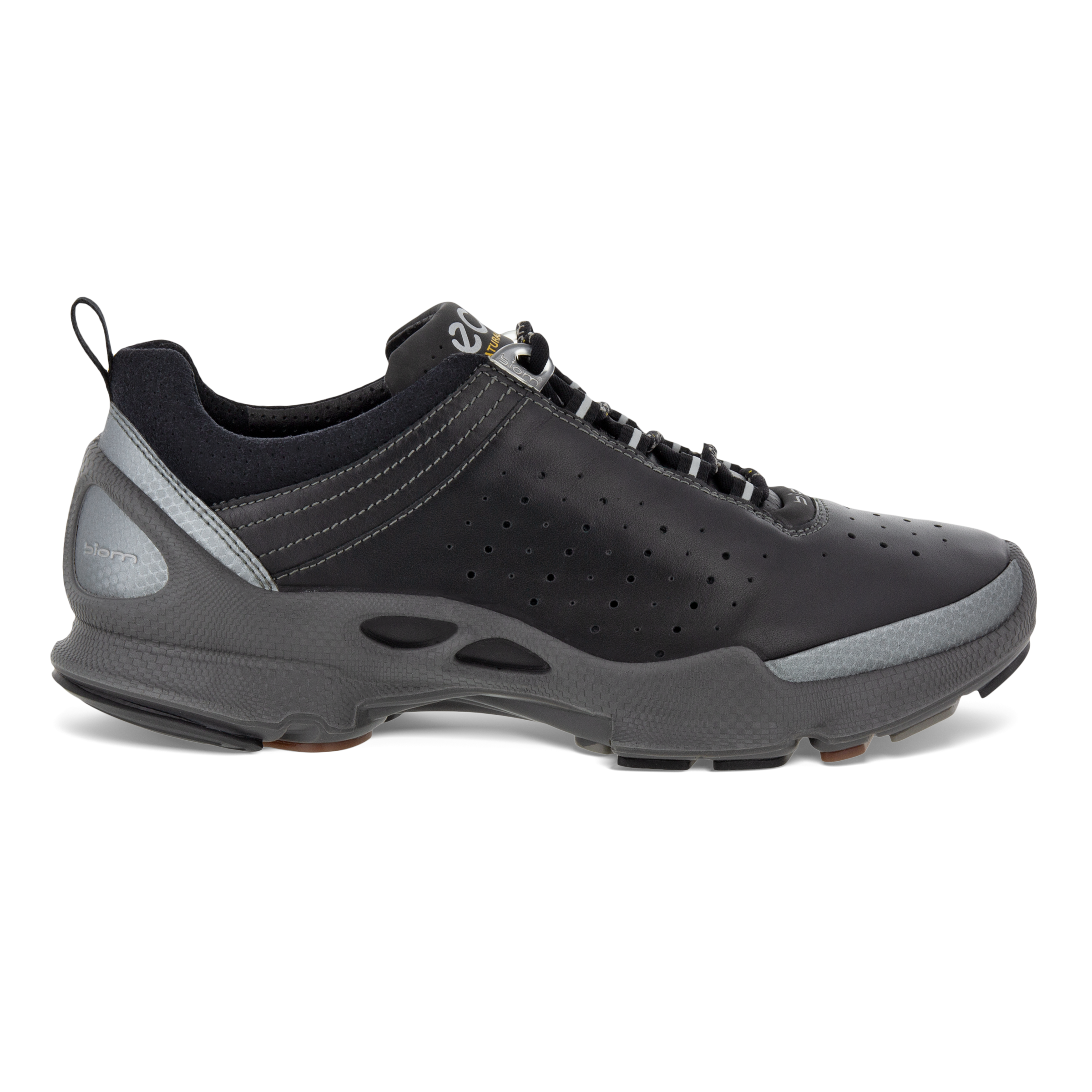ECCO BIOM C Low ウィメンズ レザースニーカー | ブラック