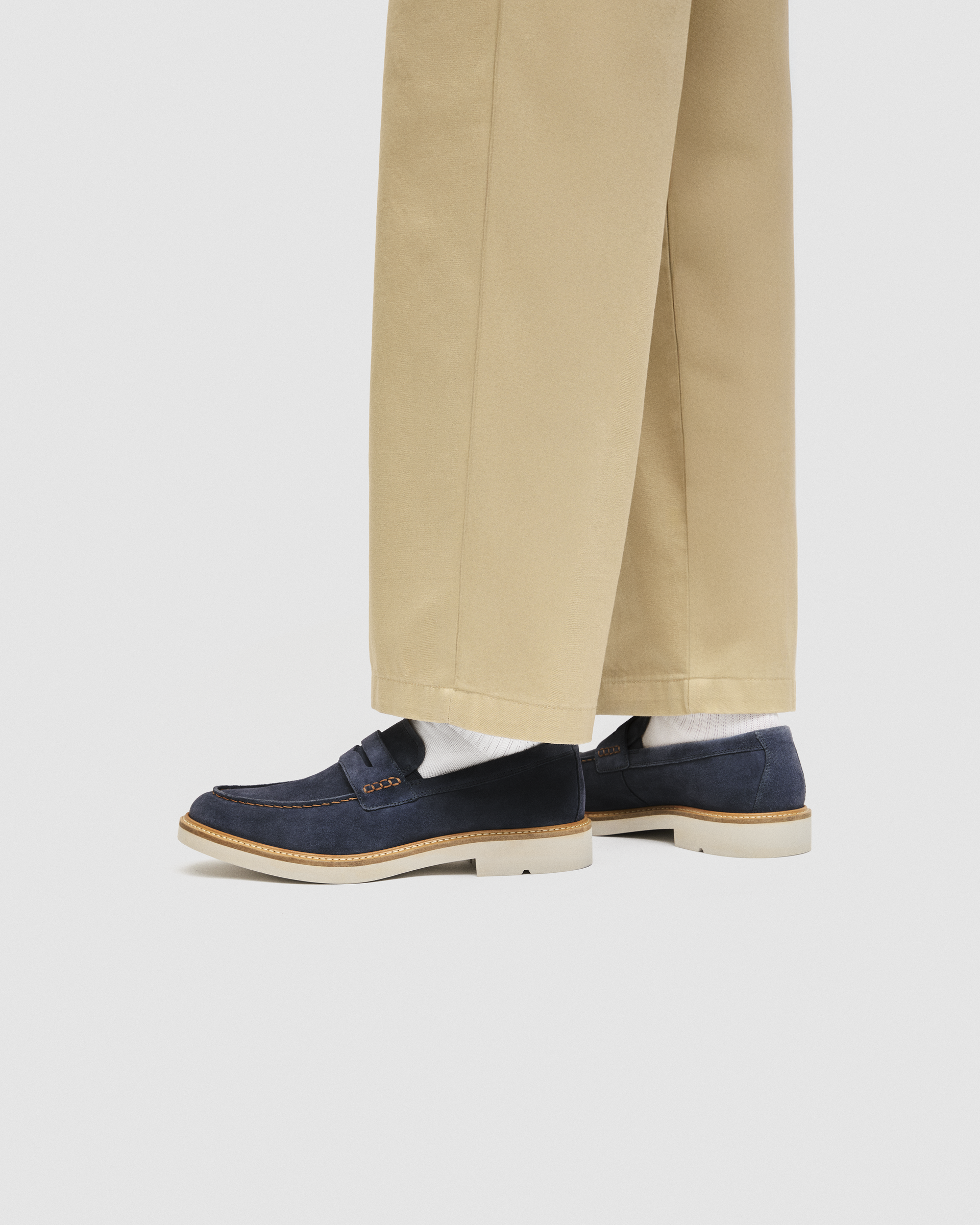ECCO Metropole London — Blue