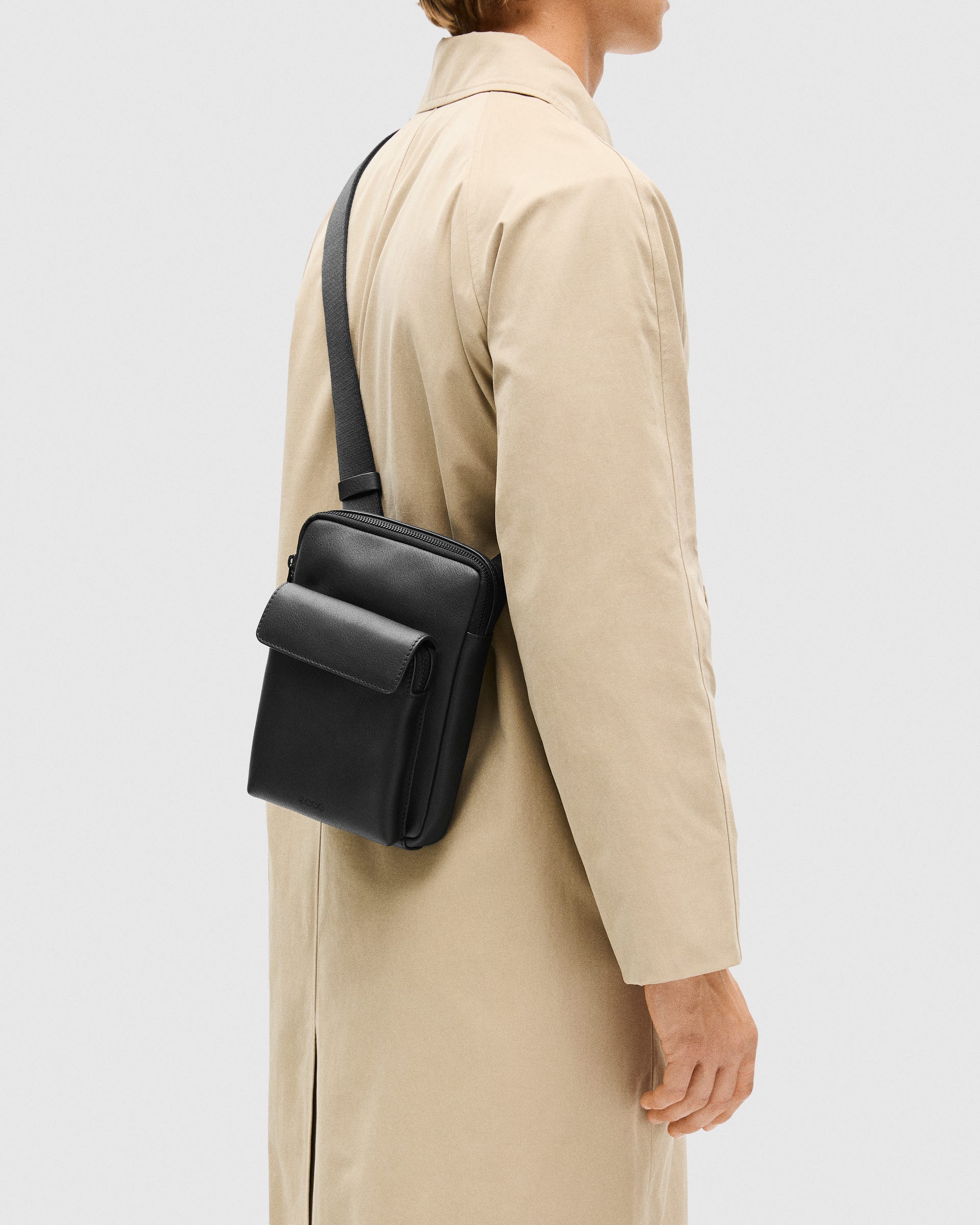 ECCO FLAT POUCH - Black - Lifestyle image-1