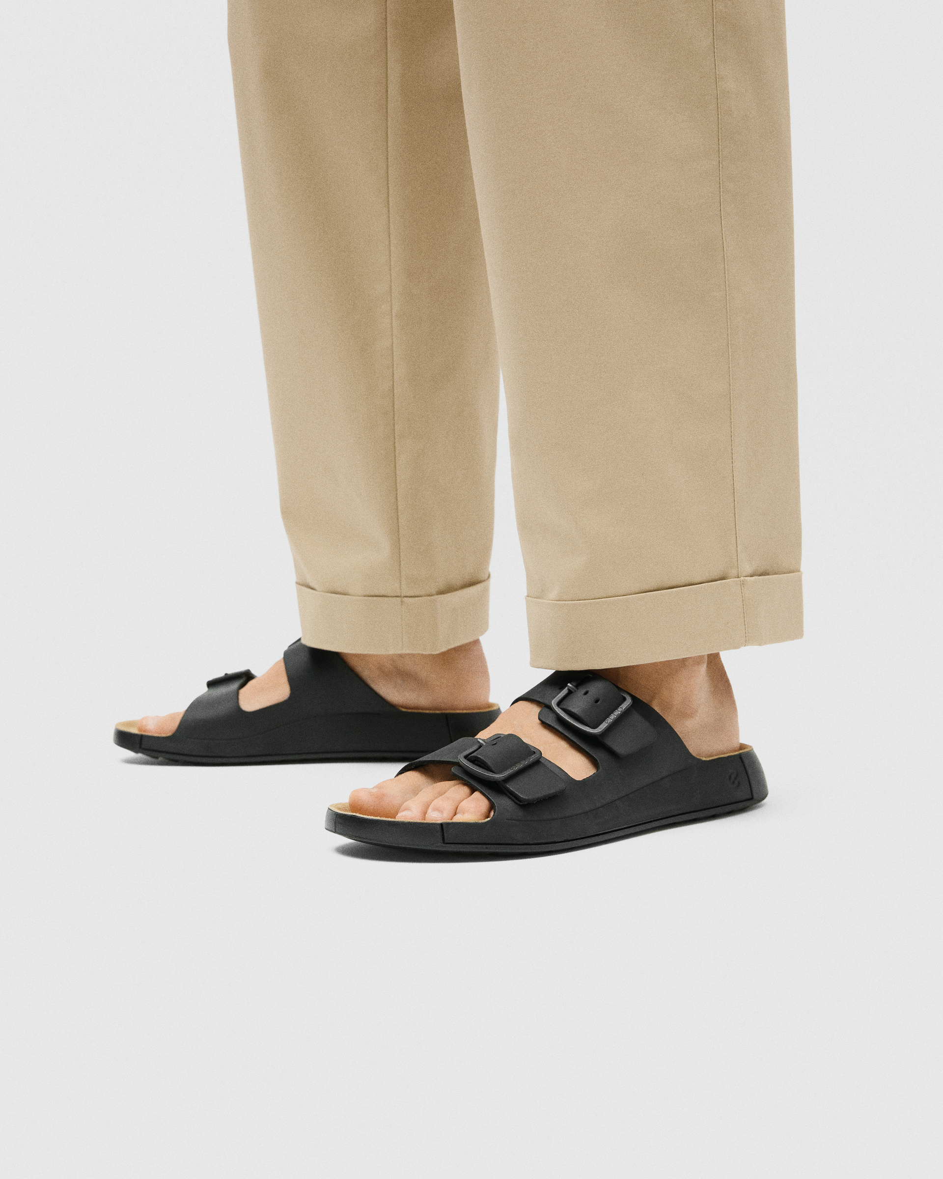 ECCO COZMO — Black