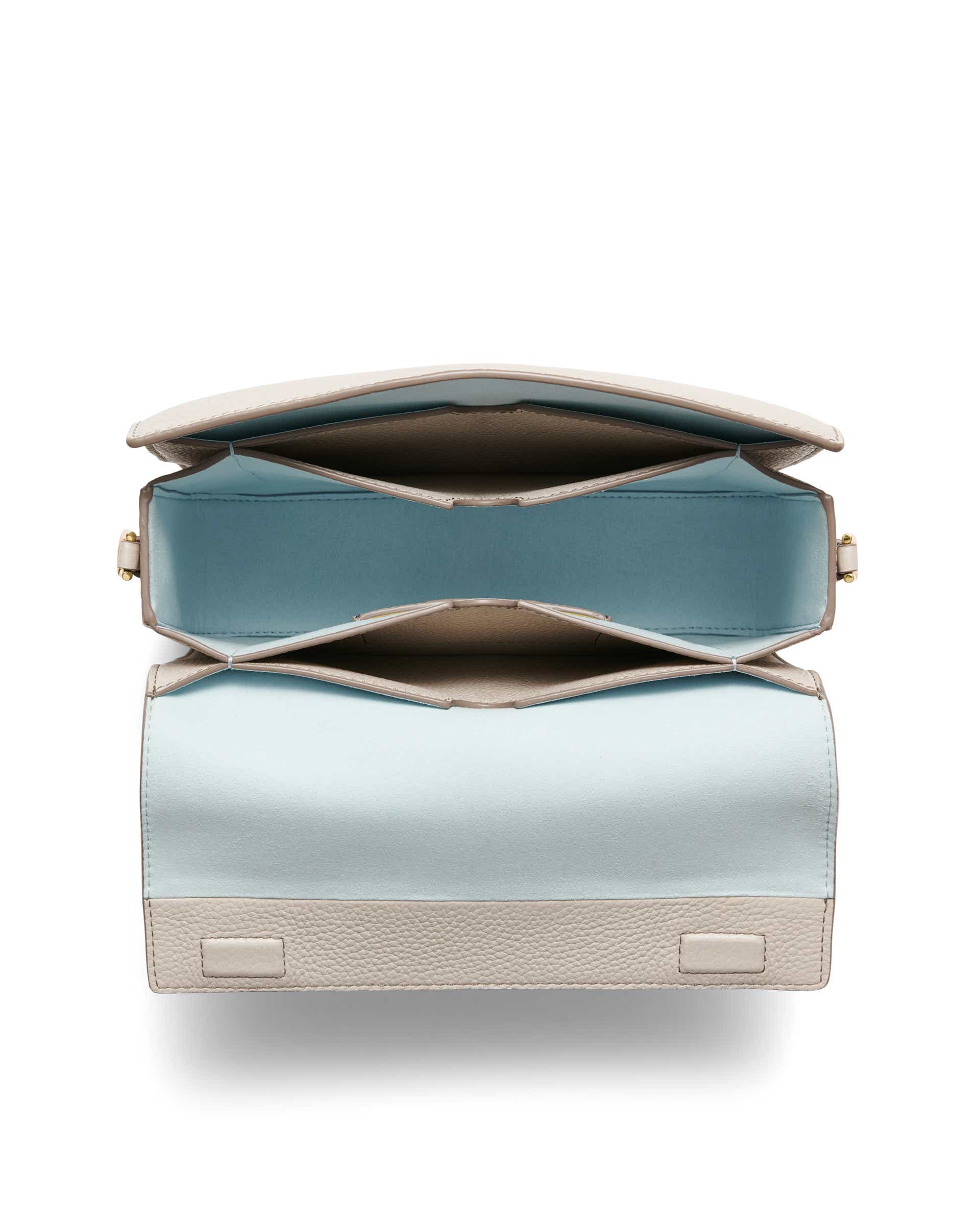 ECCO Pinch Large Pebbled レザークロスボディバッグ - ベージュ - Birdeye