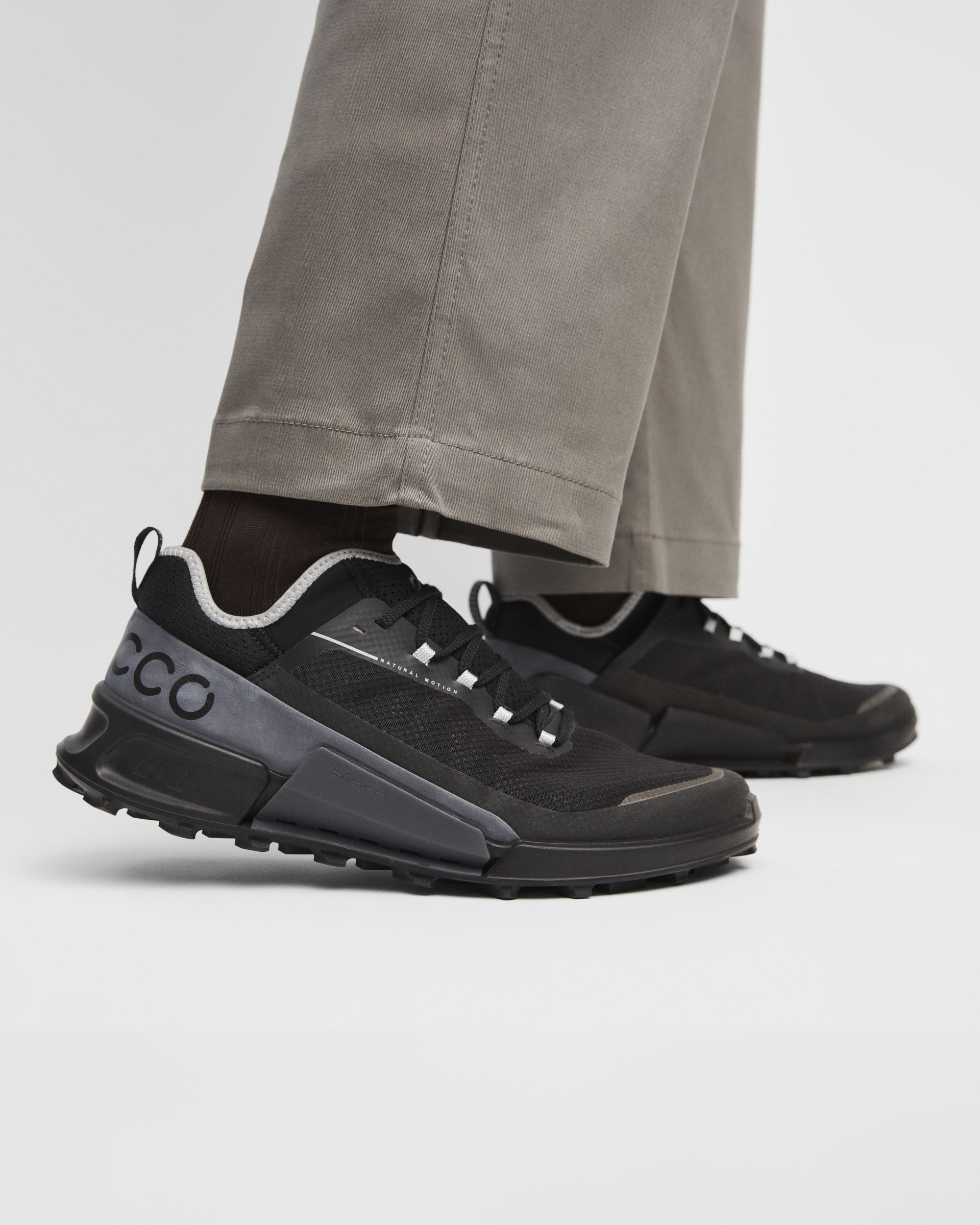 ECCO BIOM 2.1 X COUNTRY — Black