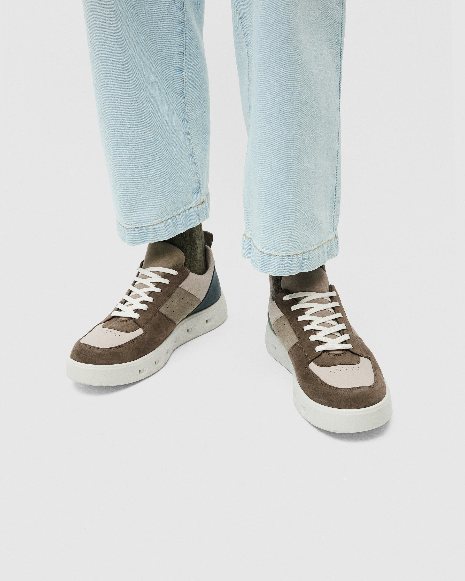 ECCO® STREET 720 Skinnsneaker med Gore-Tex herr - Grön - Lifestyle image-1