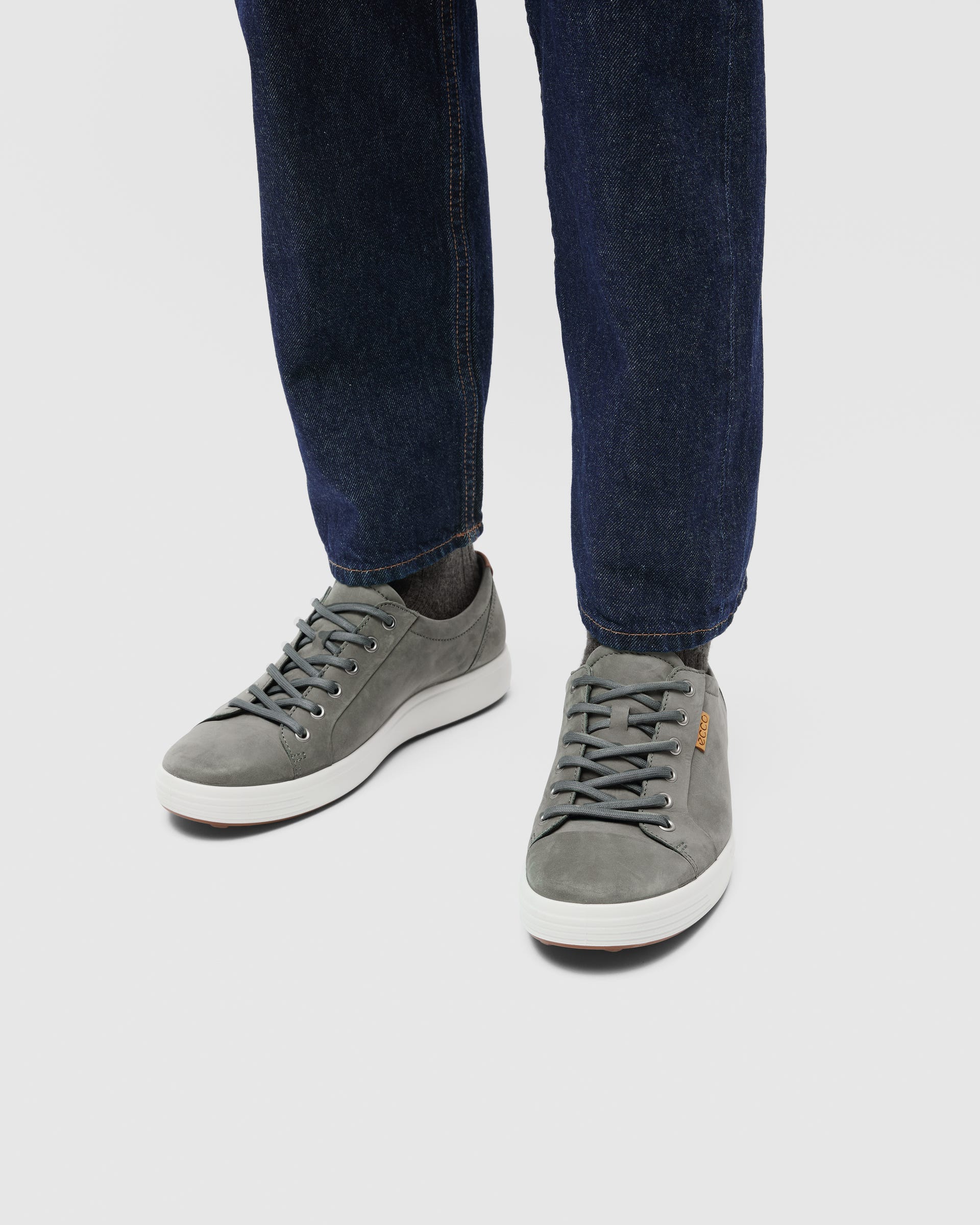 ECCO SOFT 7 - Pilka - Lifestyle image-1