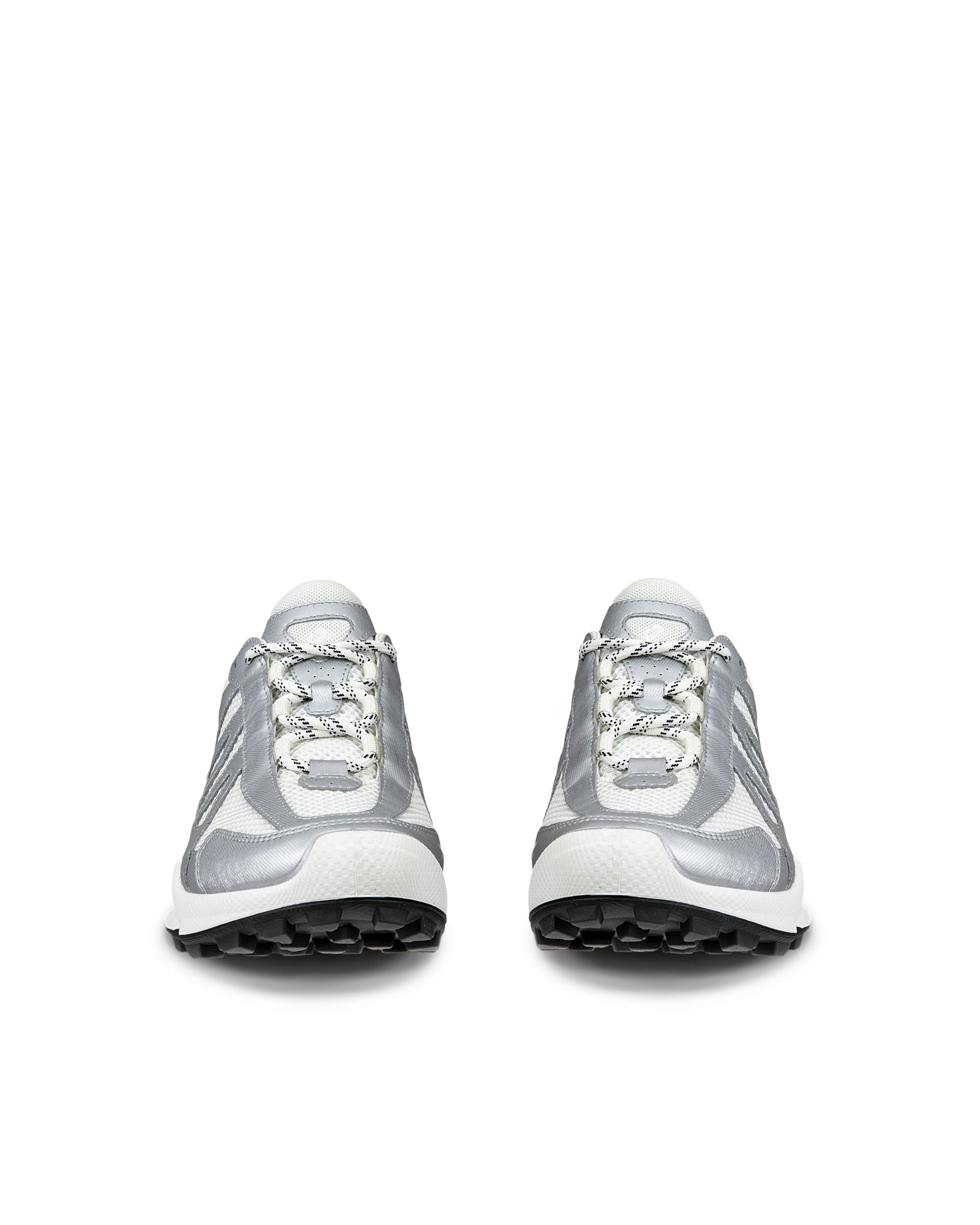 ECCO® Biom C-Trail ženske platnene tenisice za boravak na otvorenom - Metalik - Front pair