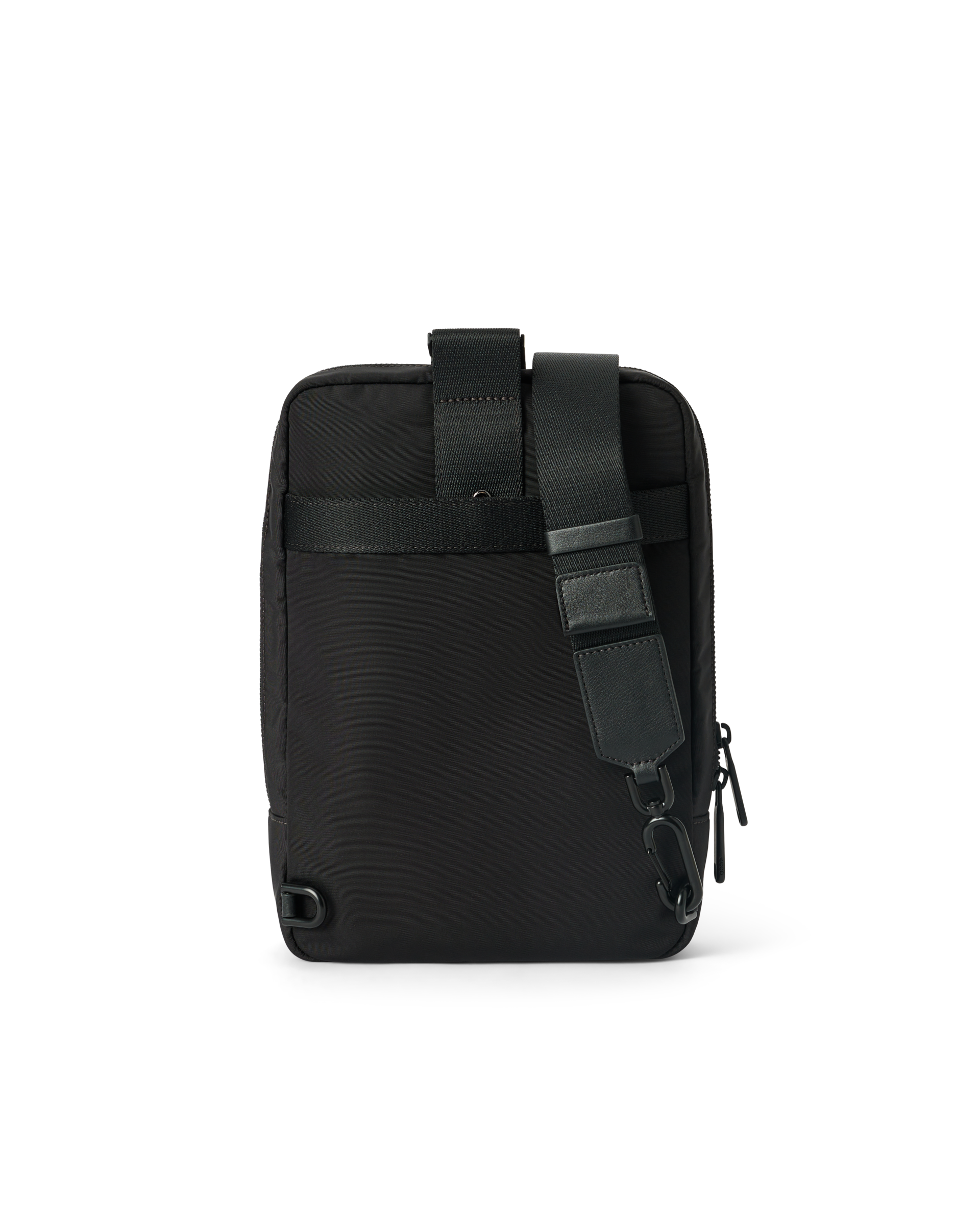 ECCO Voyager X Body Sling — Black