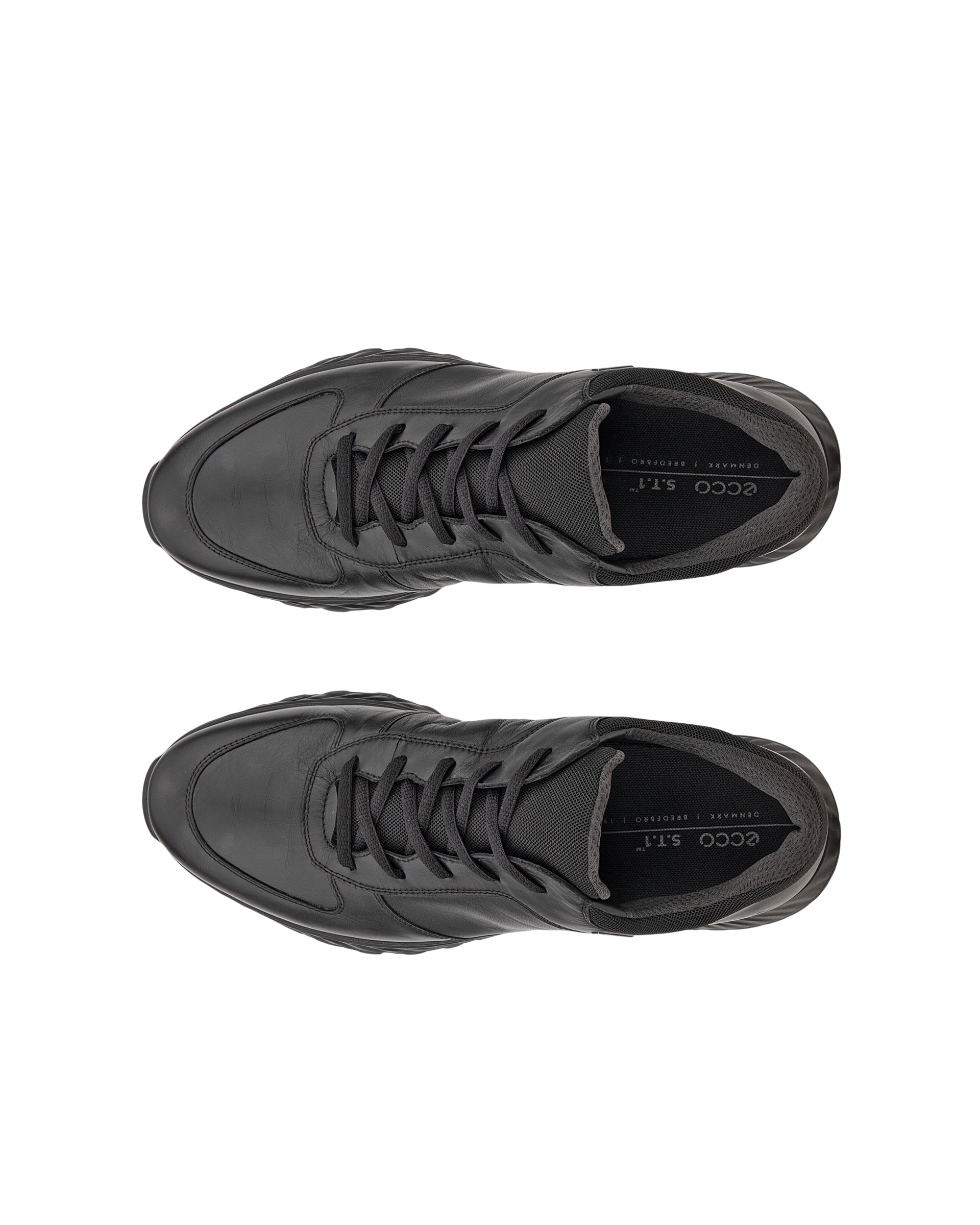 Men's ECCO® Exostride Leather Gore-Tex Outdoor Trainer - Black - Top left pair