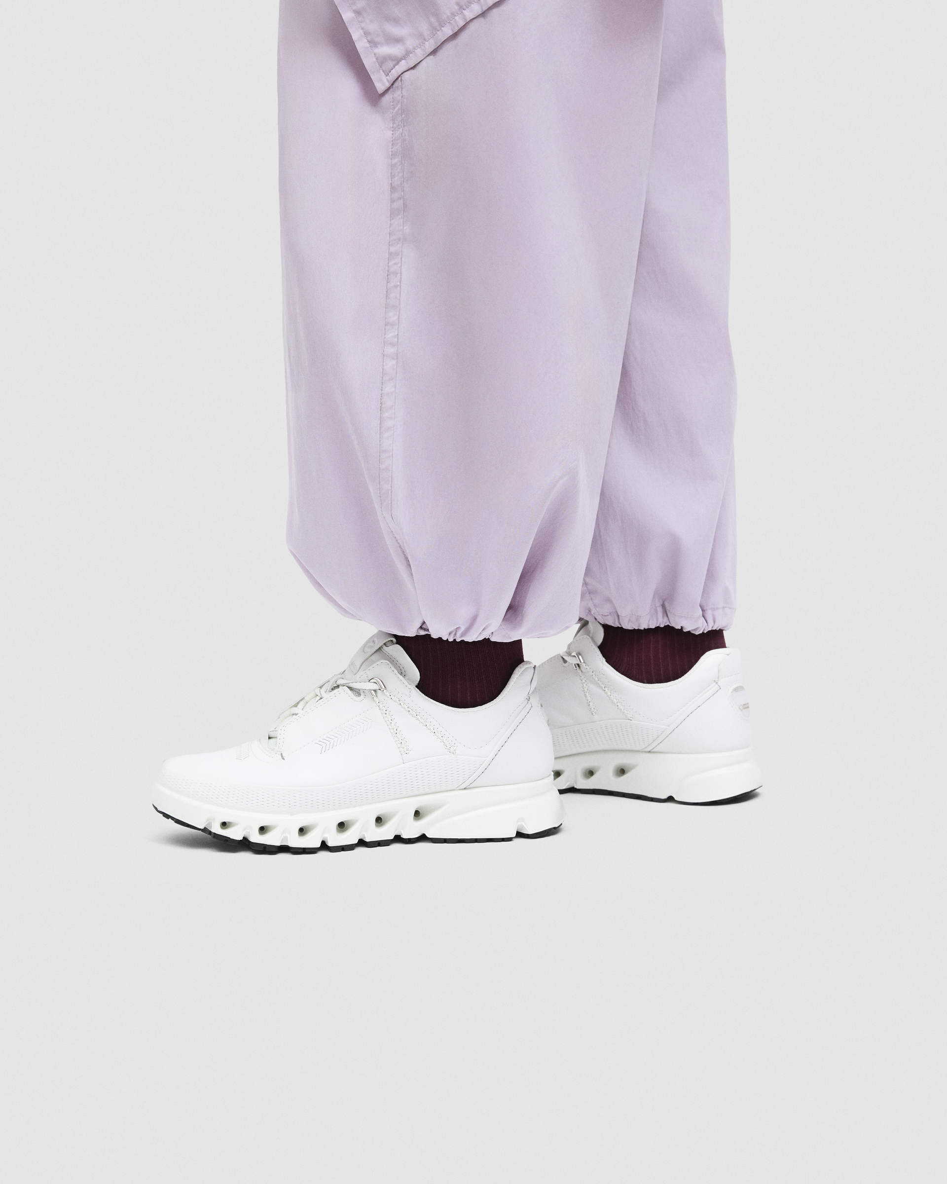 ECCO Multi-Vent — White (alternate view)