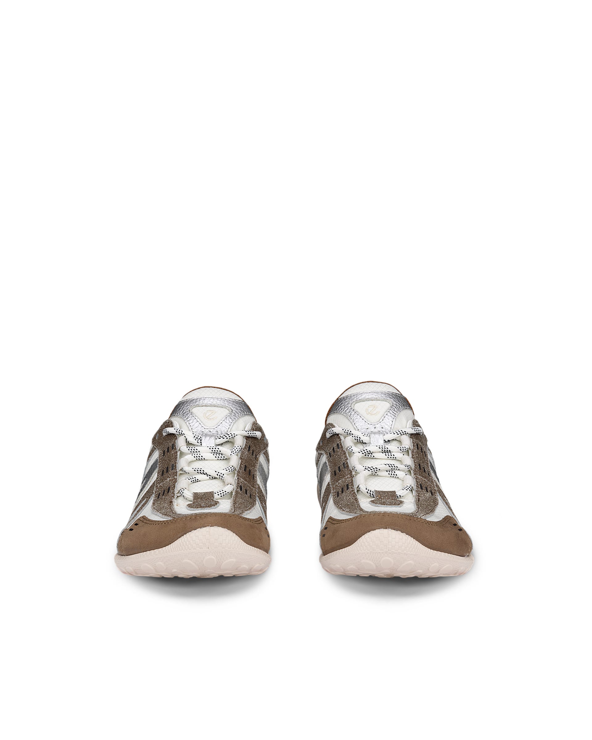 ECCO® BIOM Lite baskets de plein air en daim pour femme - Marron - Front pair