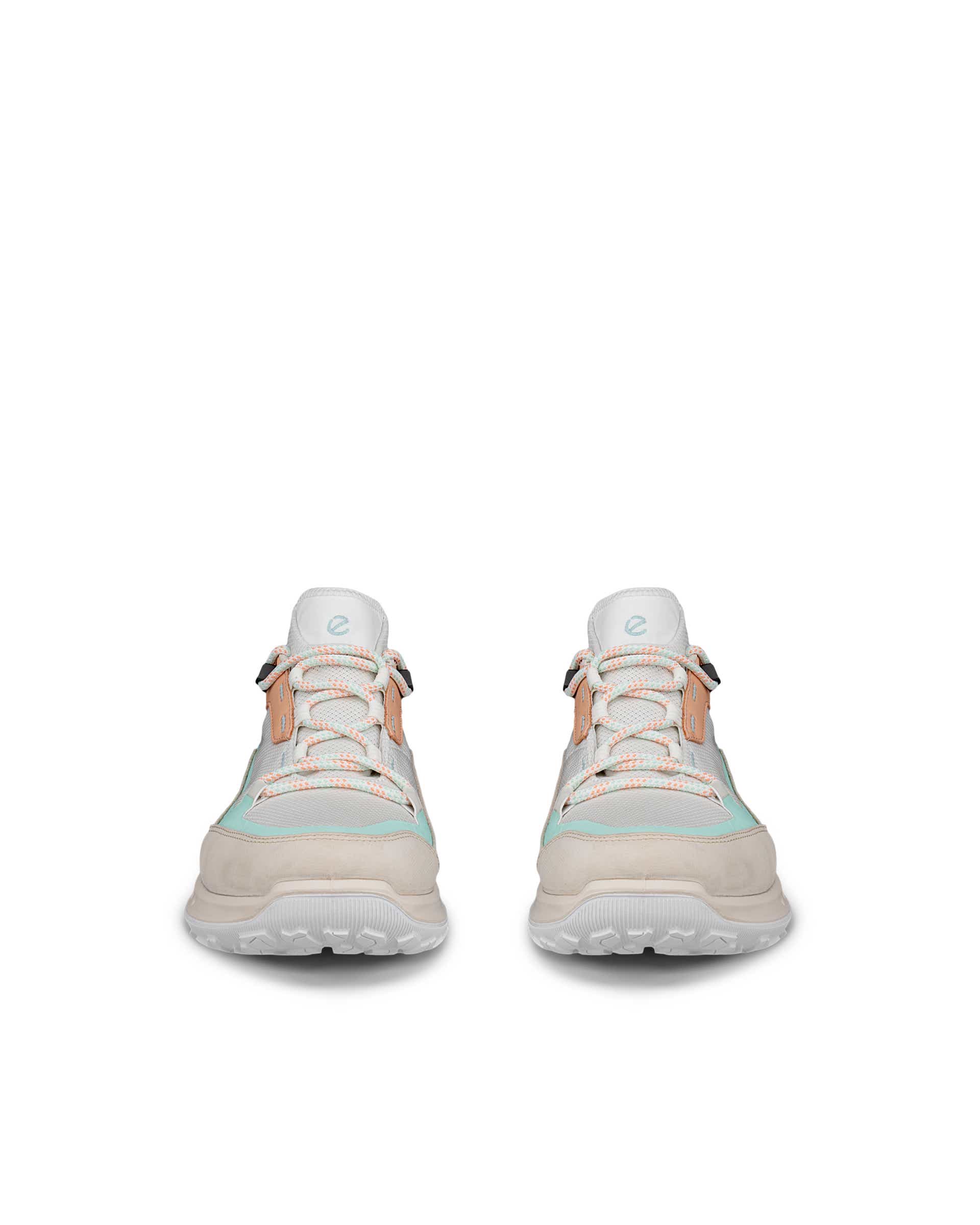 Dámská nubuková voděodolná turistická obuv ECCO® ULT-TRN - Bílá - Front pair