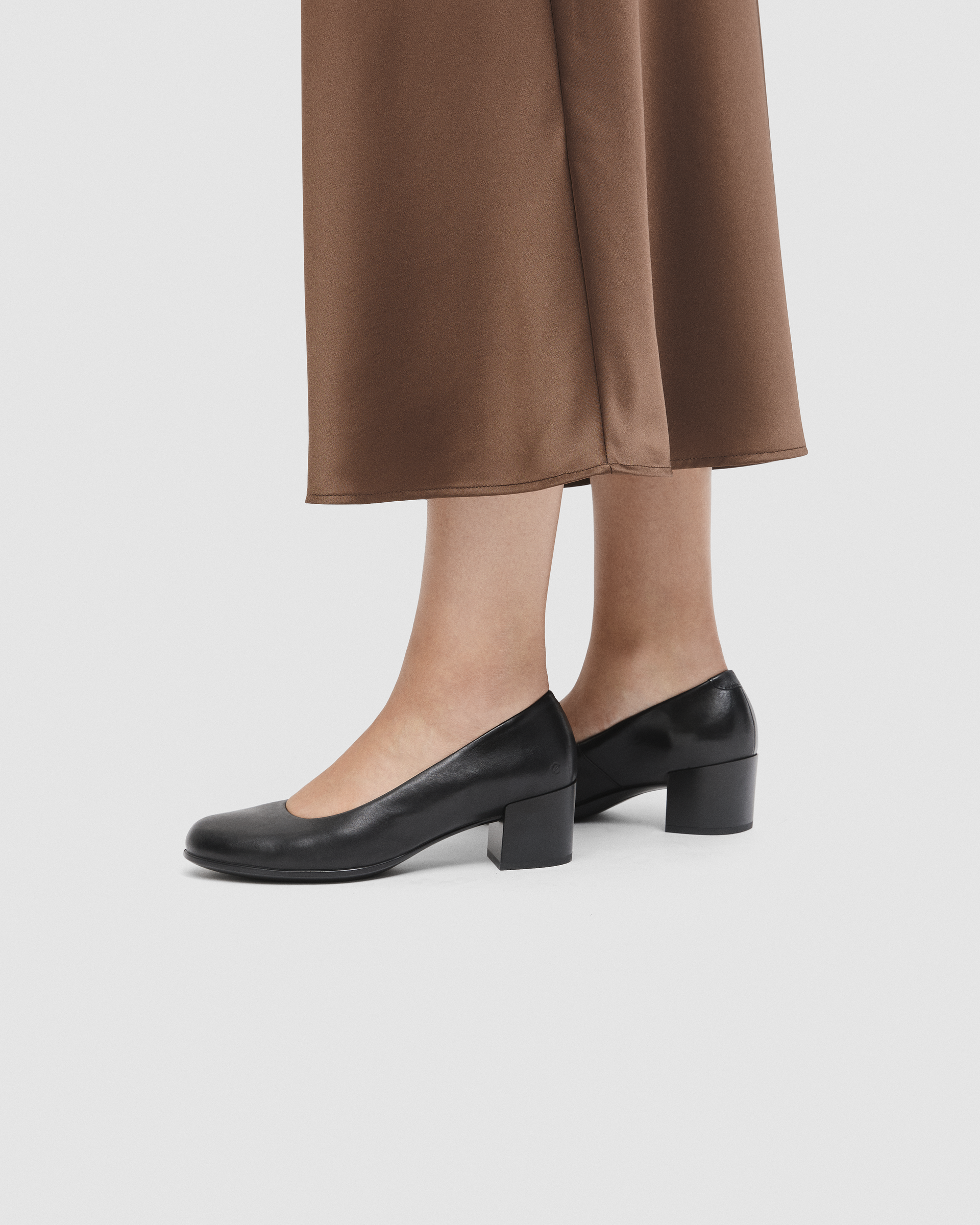 ECCO Liva 35 — Black