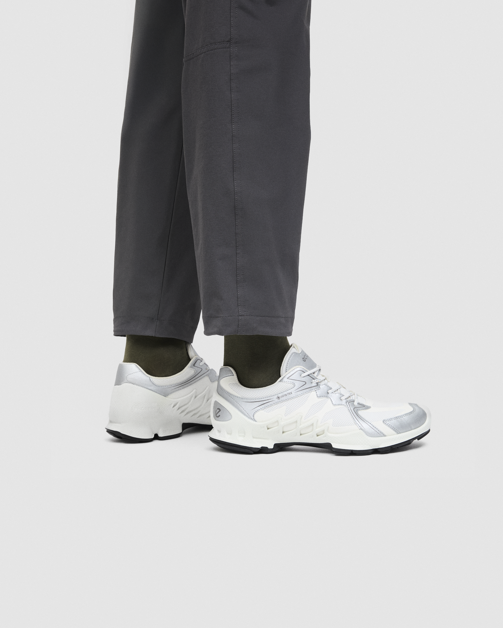 ECCO Biom Aex — White